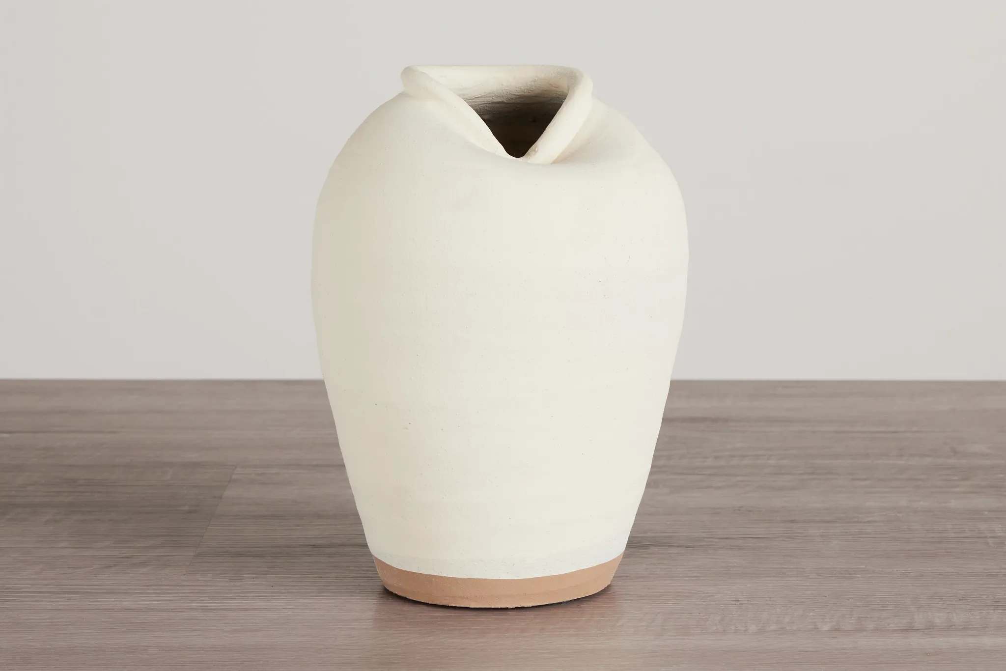 Nita Ivory Medium Vase