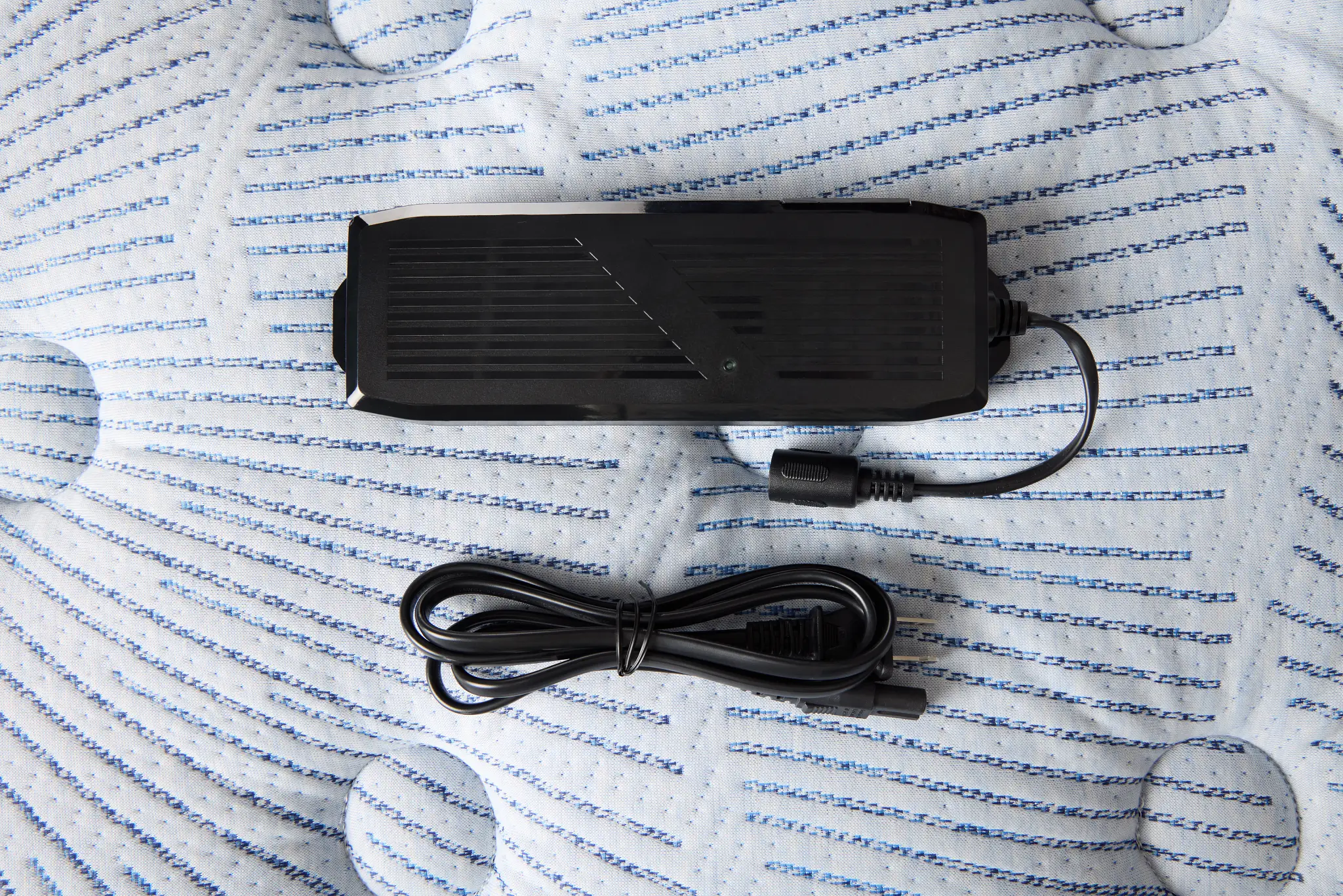 Serta Perfect Sleeper Blue Lagoon Nights Plush Deluxe Adjustable Mattress Set Serta Perfect Sleeper Blue Lagoon Nights Plush Deluxe Adjustable Mattress Set