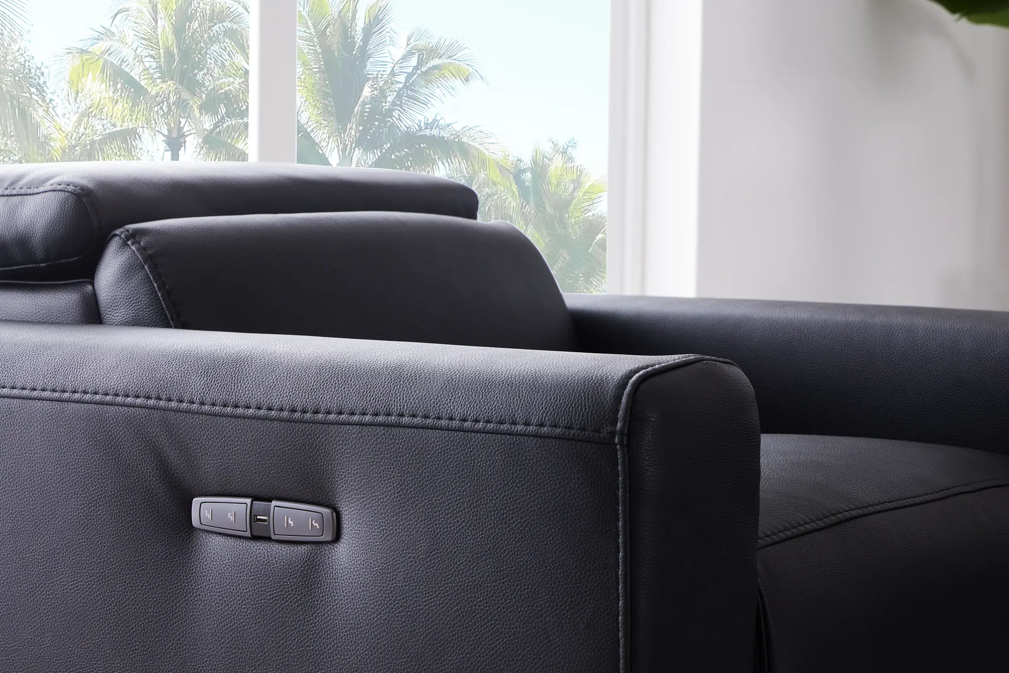 Lombardy Black Micro Power Recliner Lombardy Black Micro Power Recliner