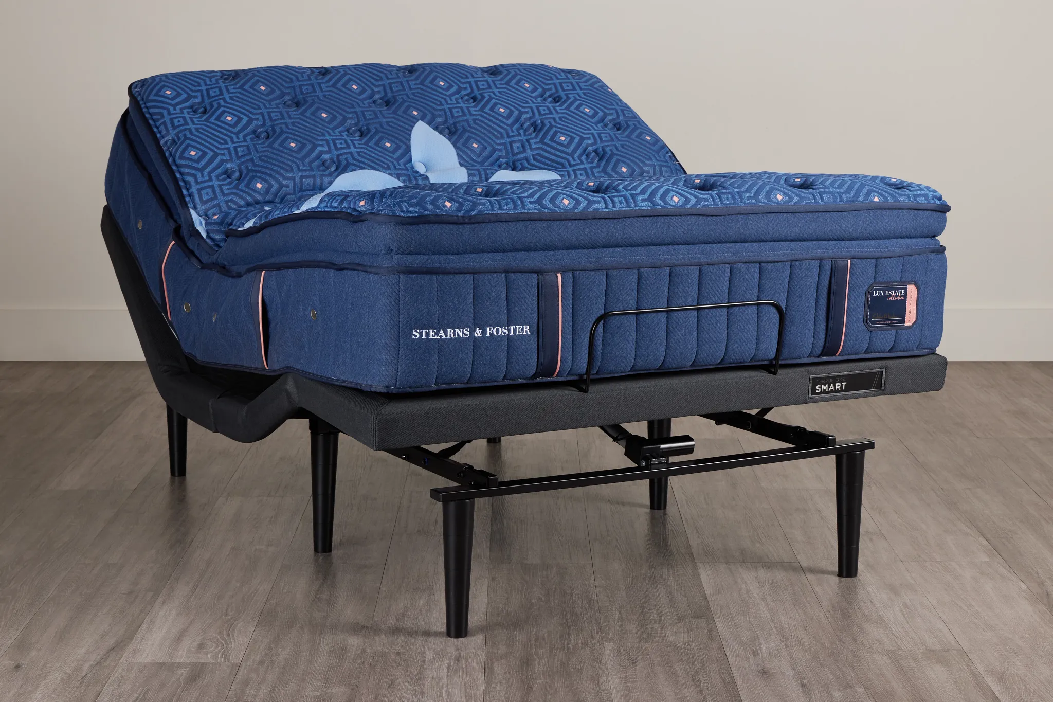 Stearns & Foster Lux Estate Soft Ergo Smart Adjustable Mattress Set