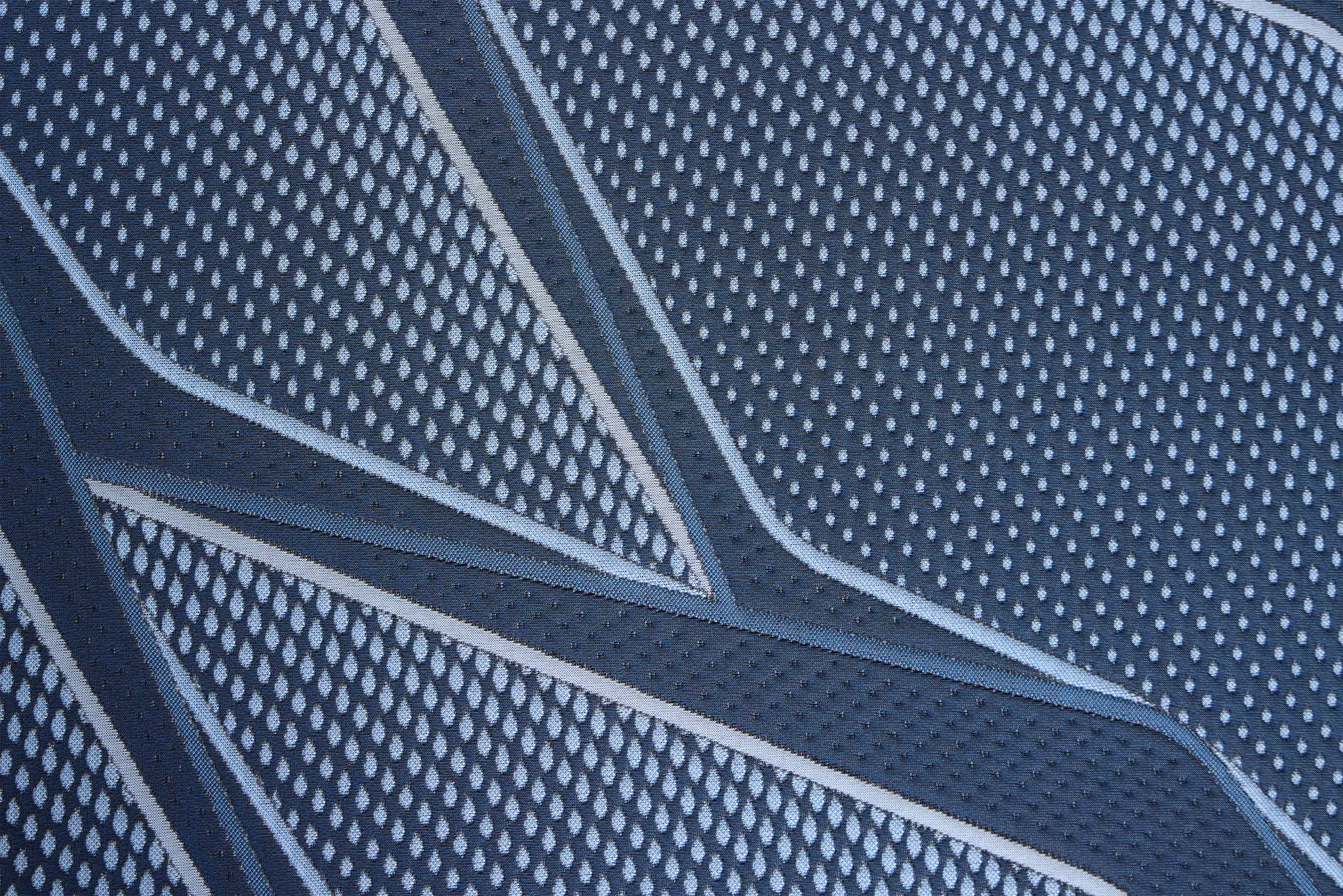 Iseries Nxg3500 13.5" Medium Low-profile Mattress Set Iseries Nxg3500 13.5" Medium Low-profile Mattress Set