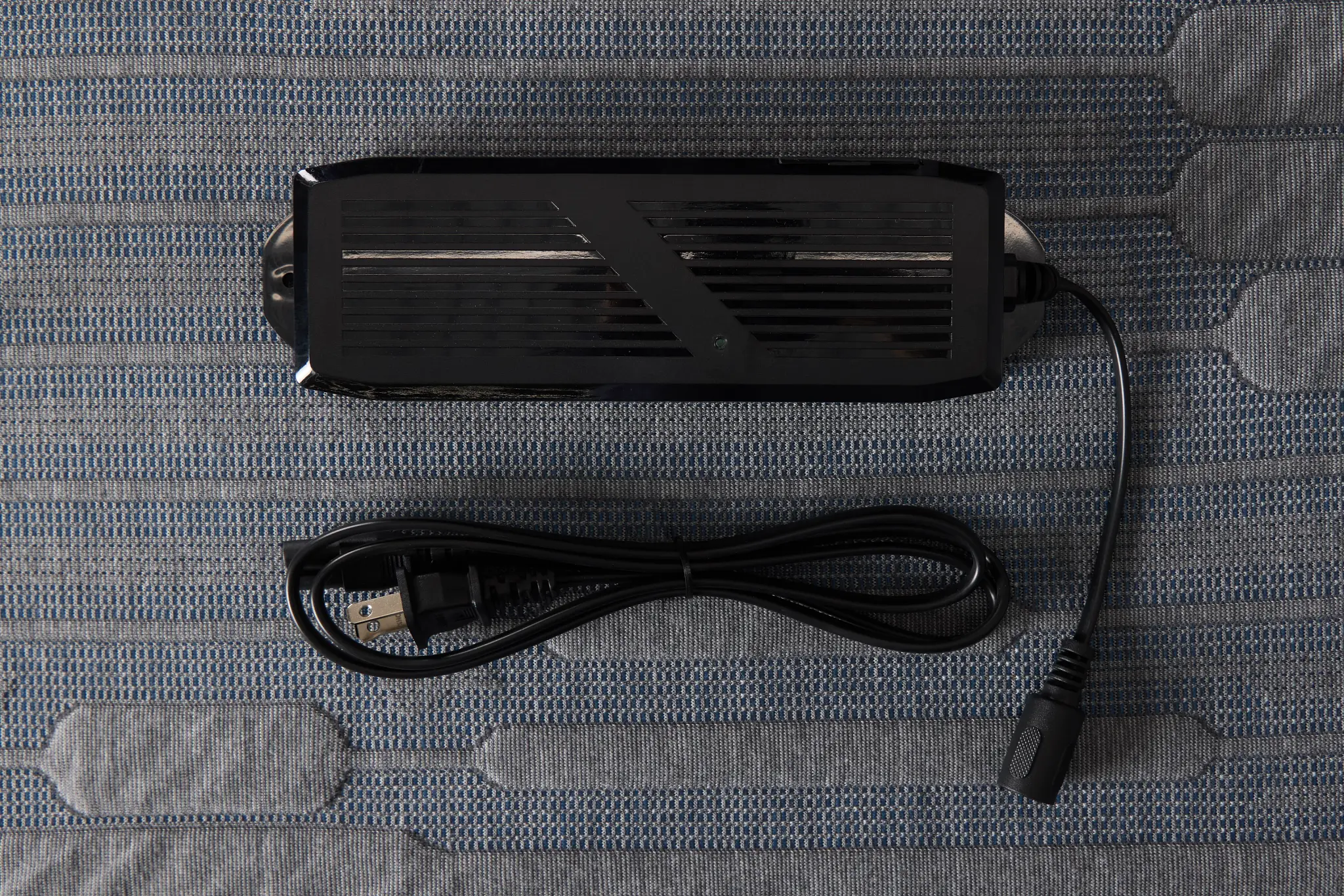 Kevin Charles By Sealy Hybrid Medium Deluxe Adjustable Mattress Set Kevin Charles By Sealy Hybrid Medium Deluxe Adjustable Mattress Set