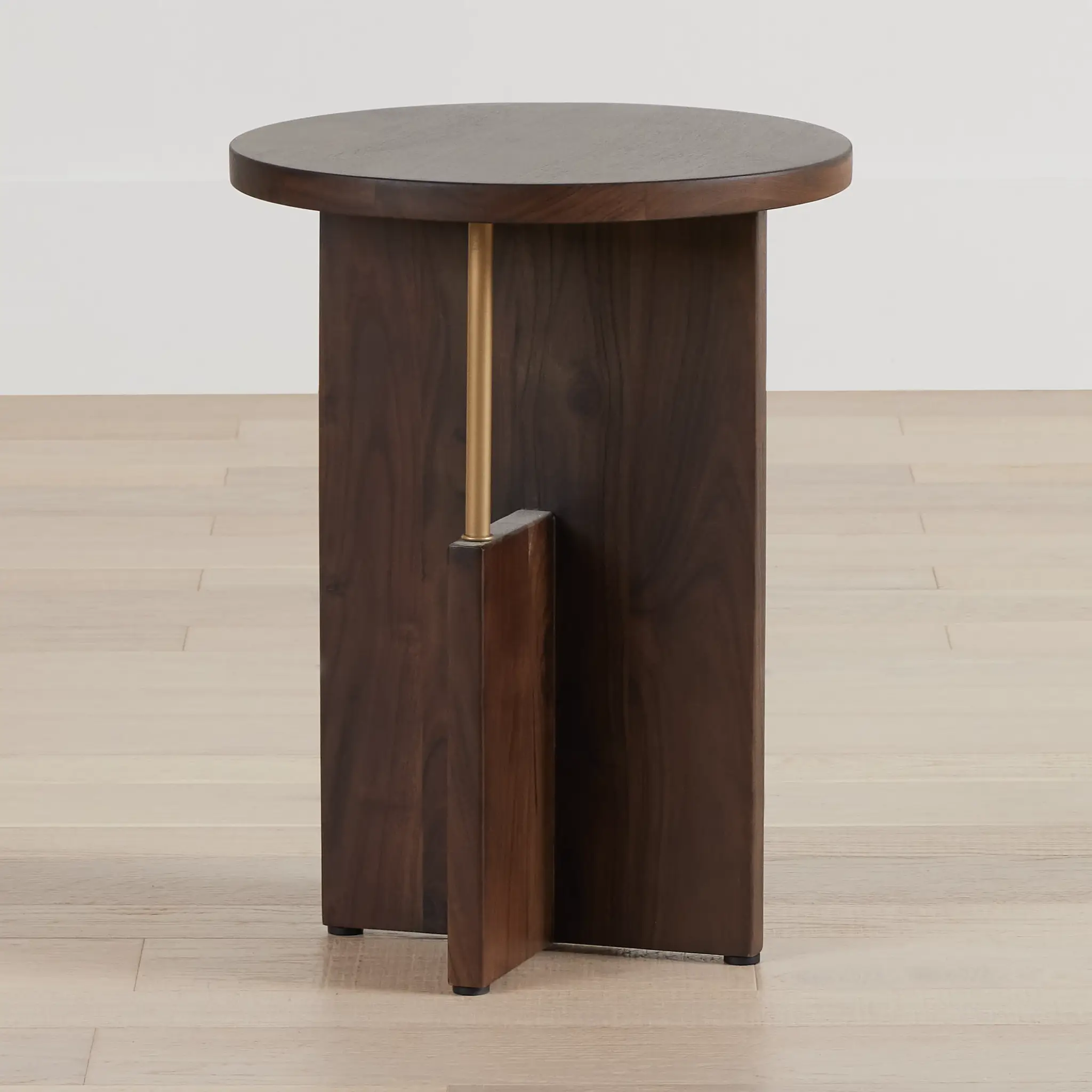 Callen Dark Tone Wood Round Chairside Table Callen Dark Tone Wood Round Chairside Table