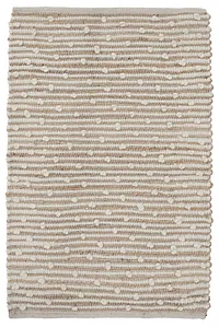 Berries Ivory 2x3 Area Rug