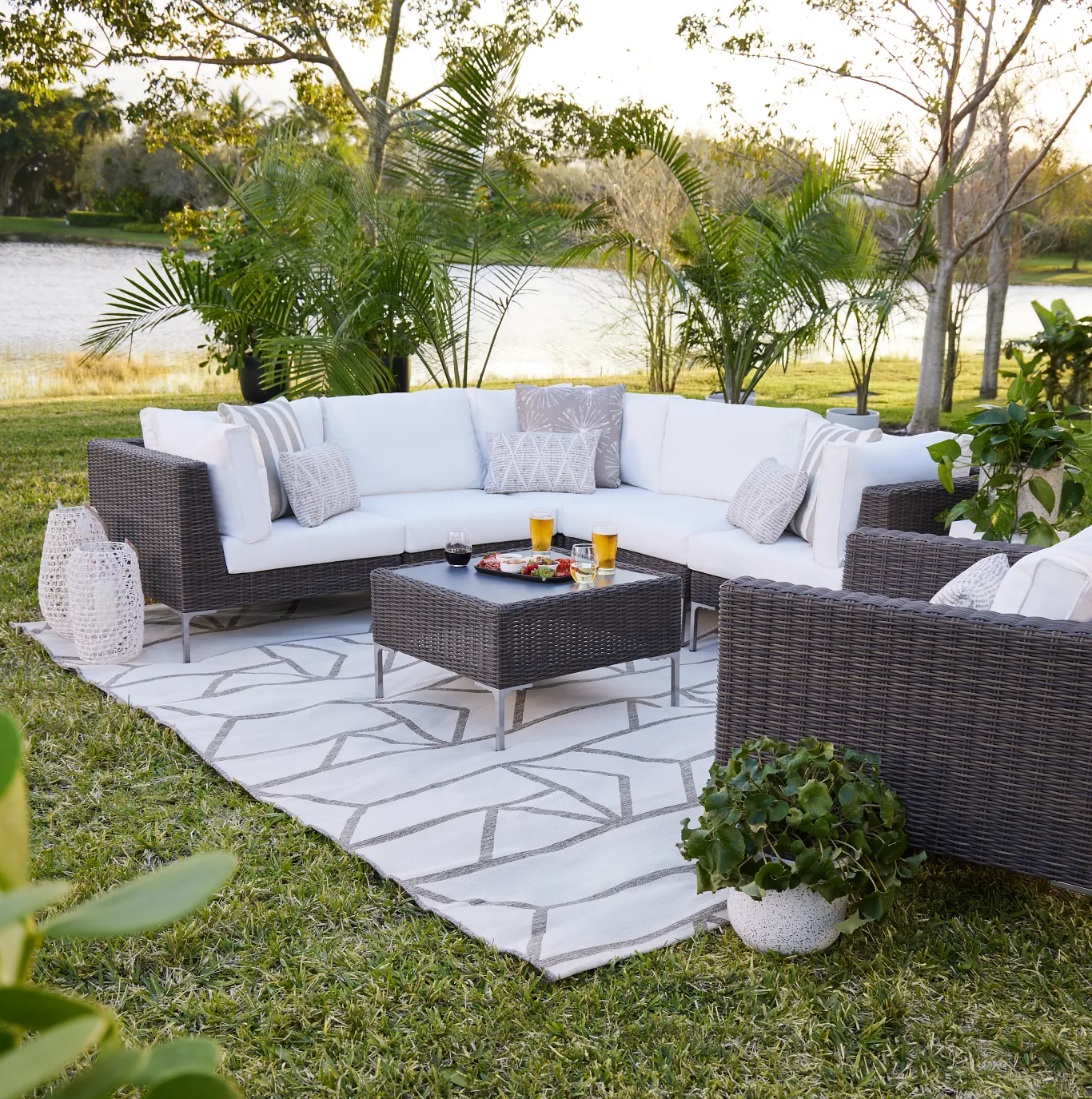 Benefits of Shopping Memorial Day Sales for Outdoor Living