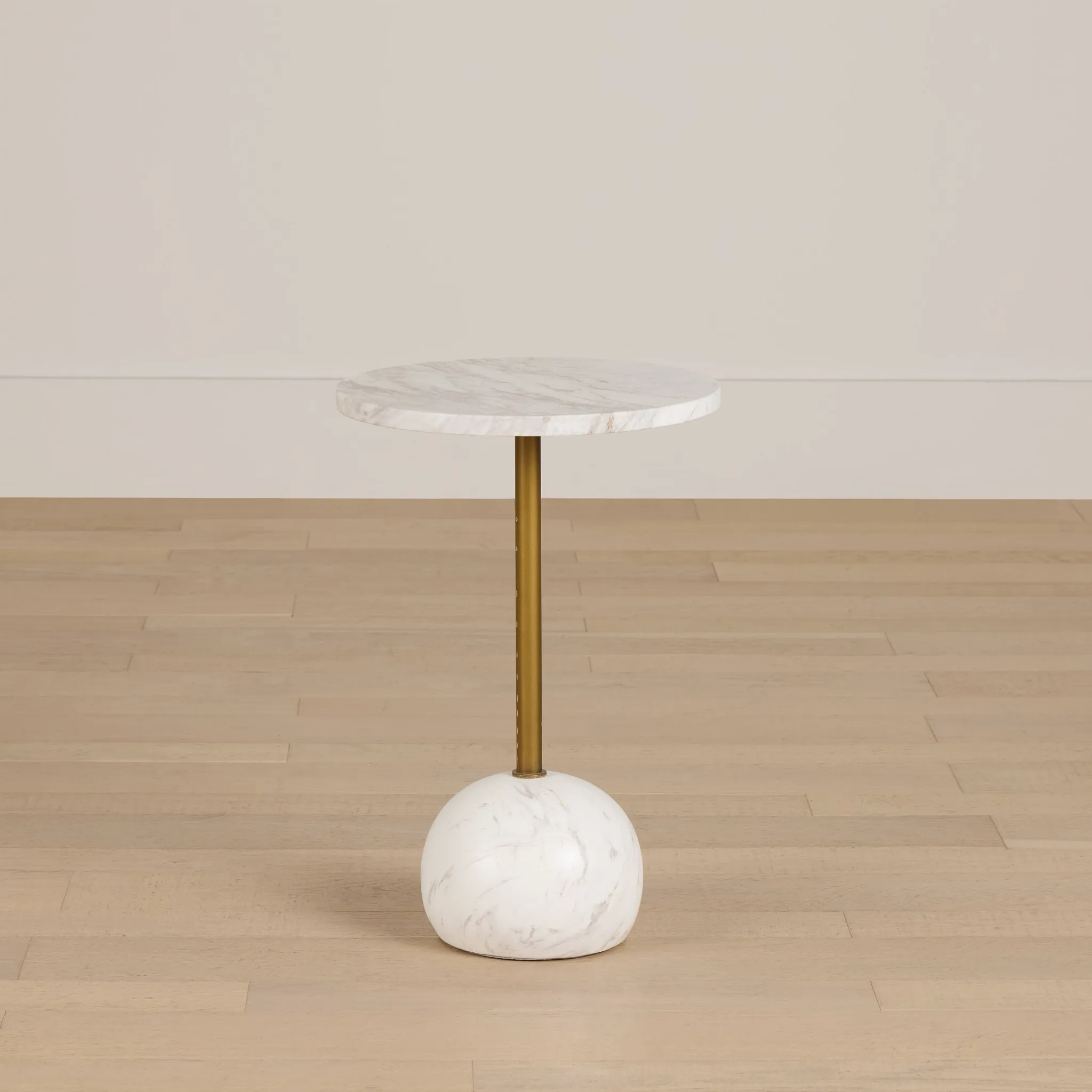 Dolli White Round End Table