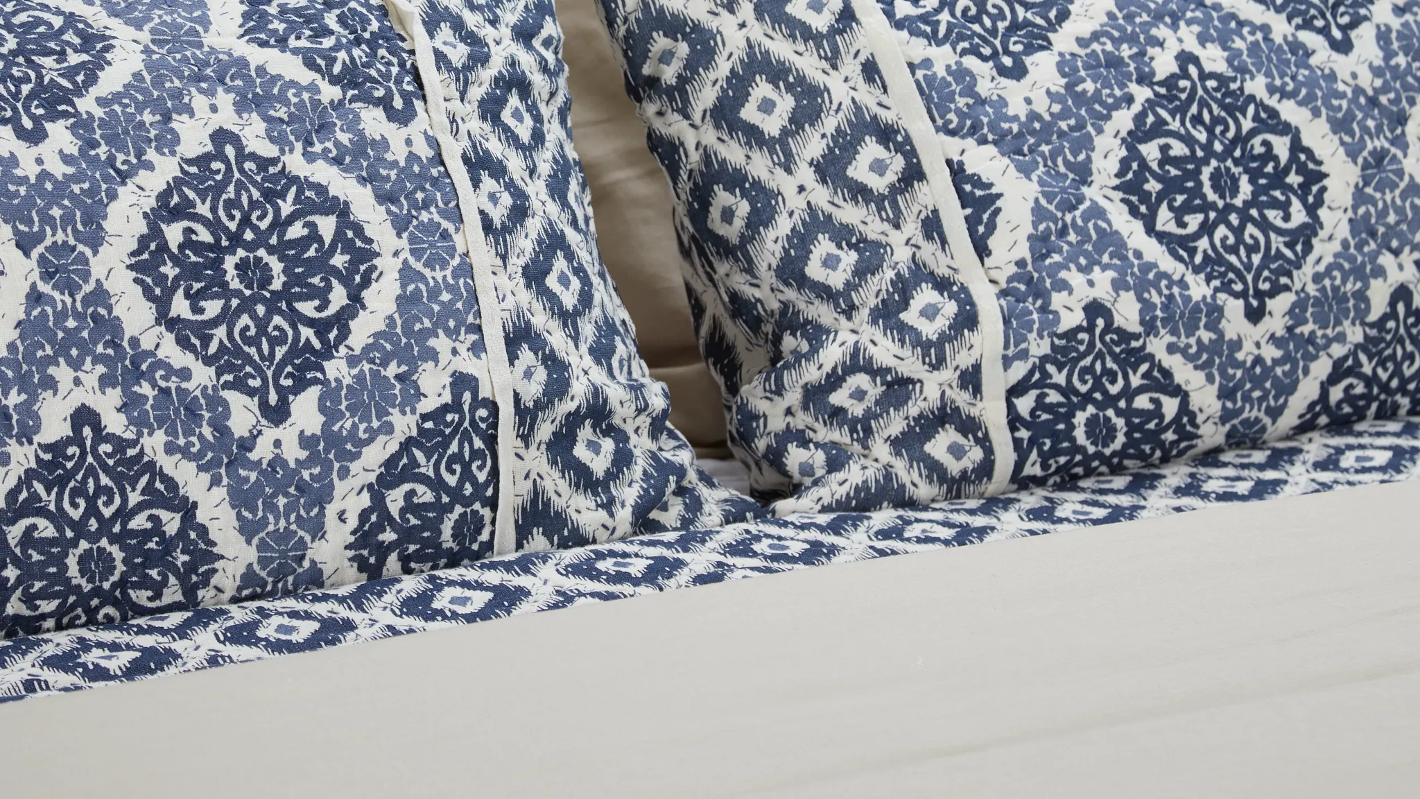 Sonoma Light Tone Panel Bed