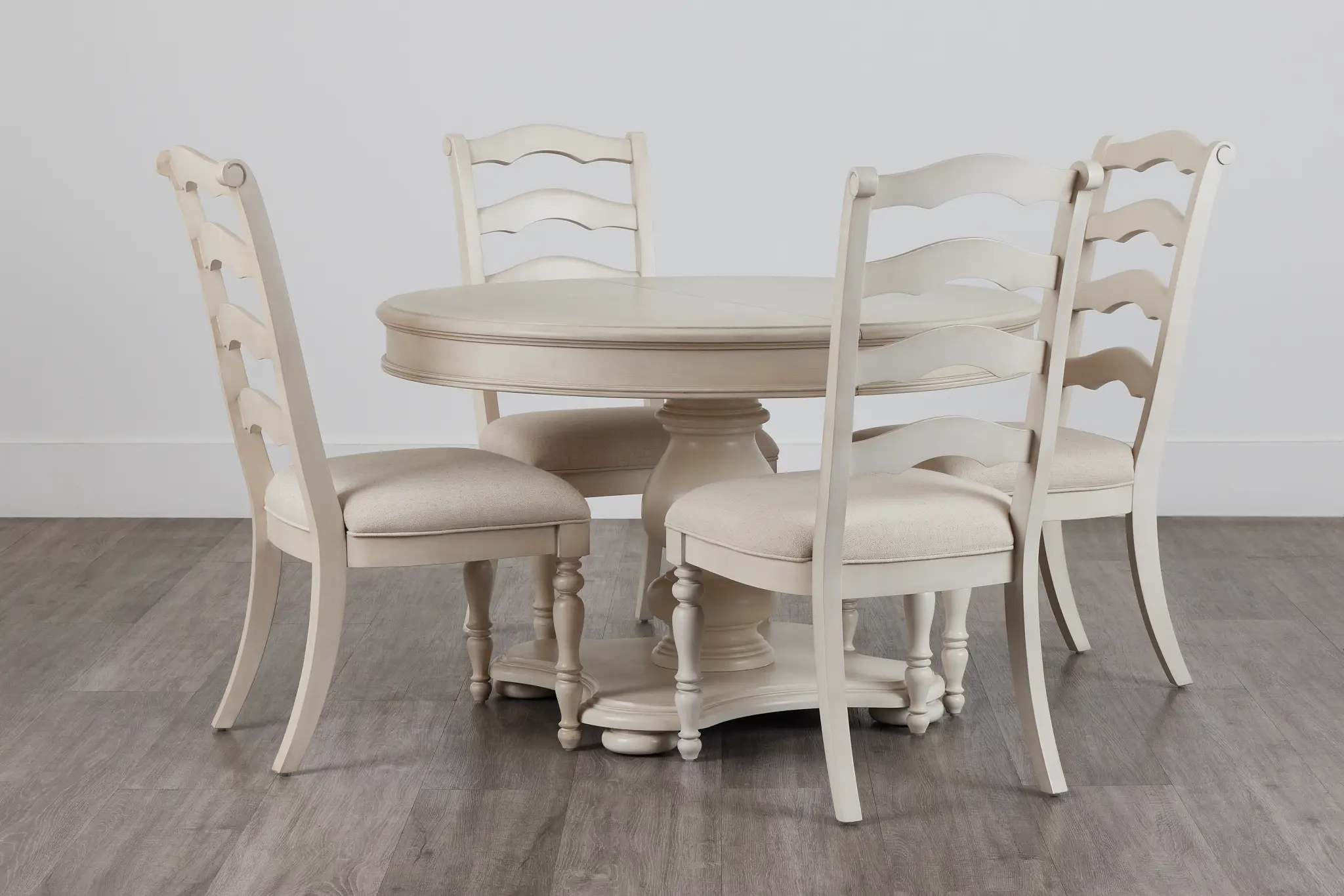 Savannah Ivory Round Table & 4 Chairs Savannah Ivory Round Table & 4 Chairs