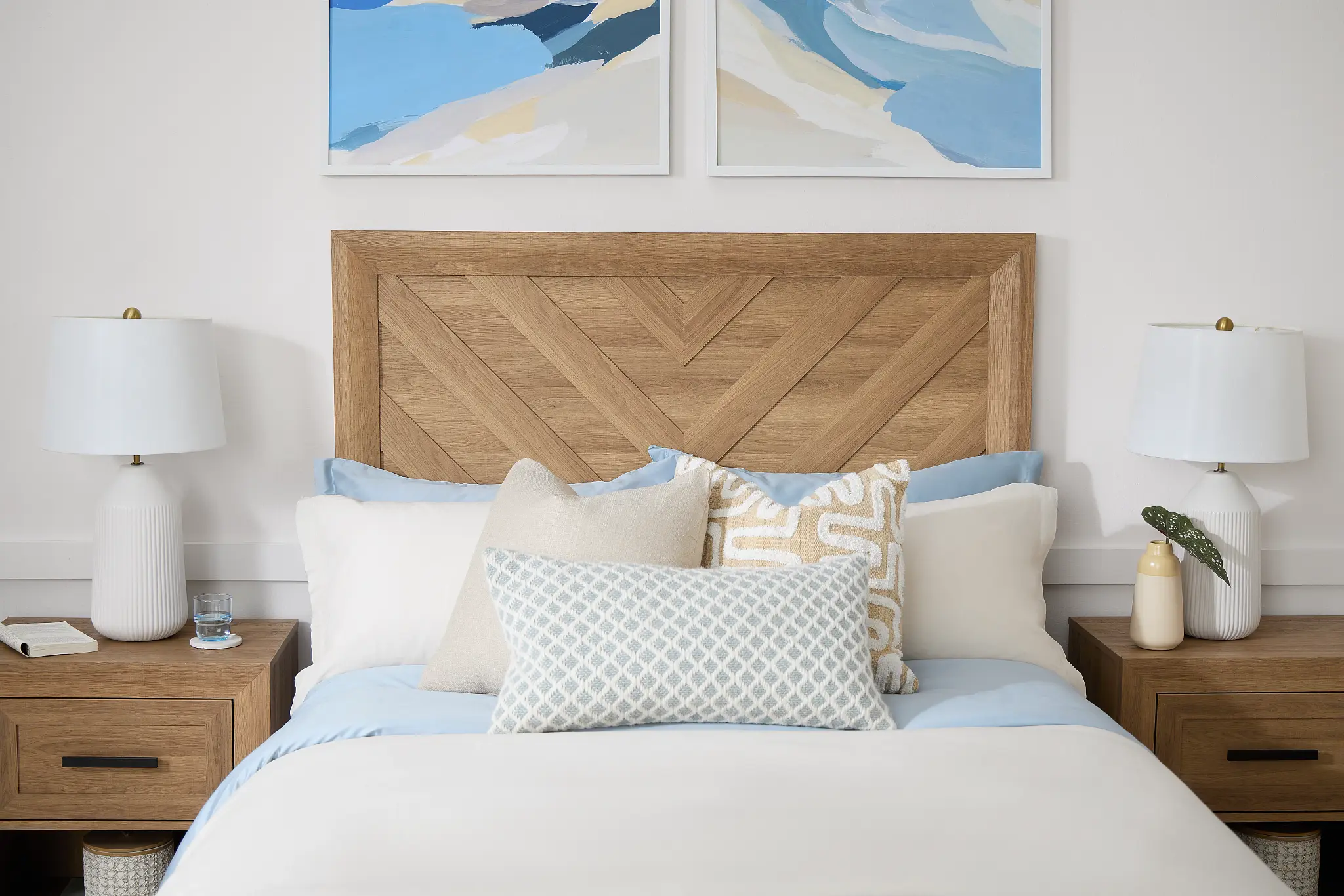 Delray Light Tone Panel Bed Delray Light Tone Panel Bed