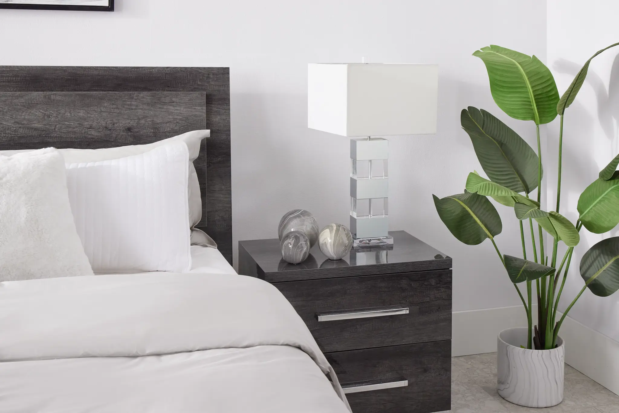 Eliza Crystal Table Lamp Eliza Crystal Table Lamp