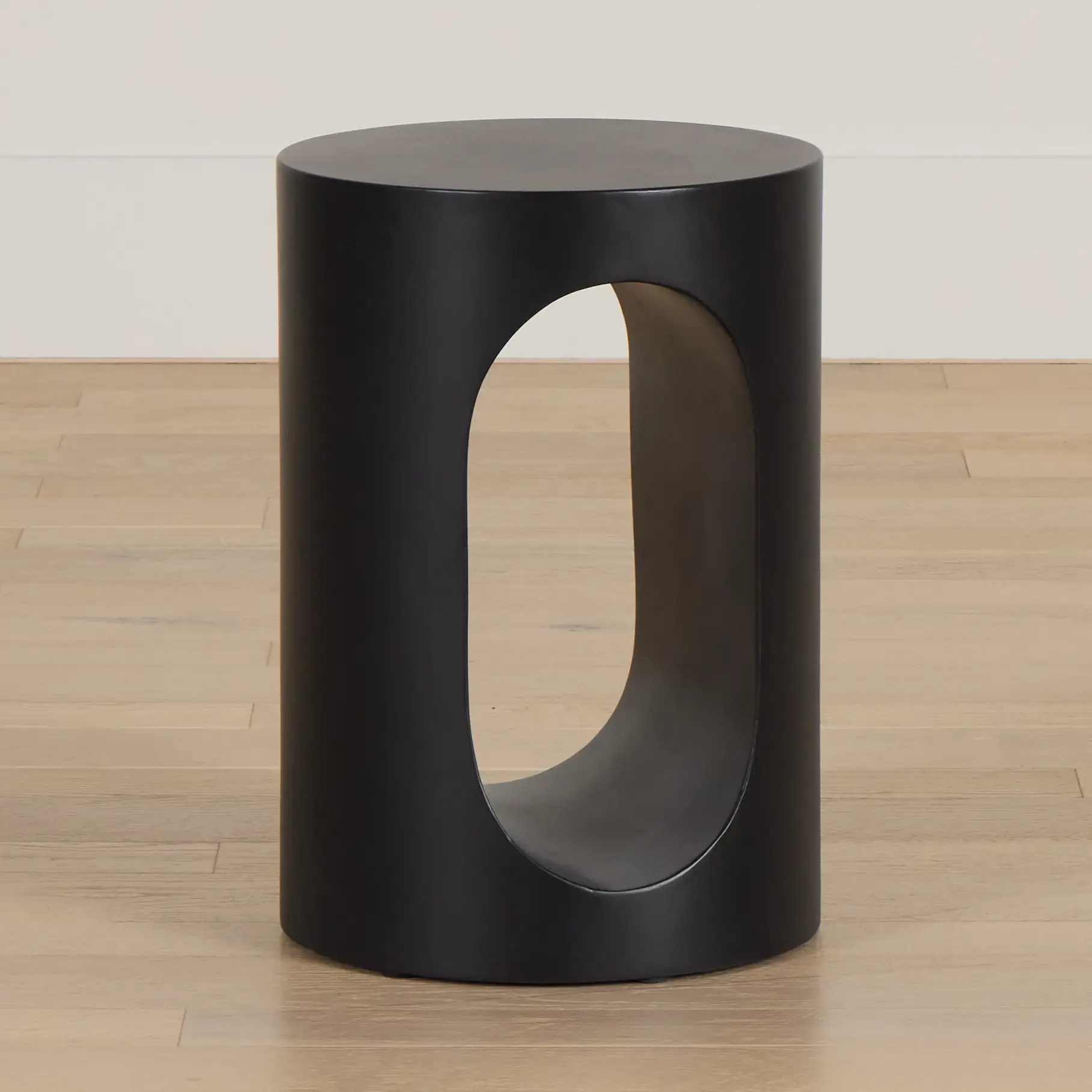 Kylani Black Round End Table Kylani Black Round End Table