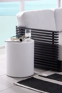 Tai White In/out Round End Table