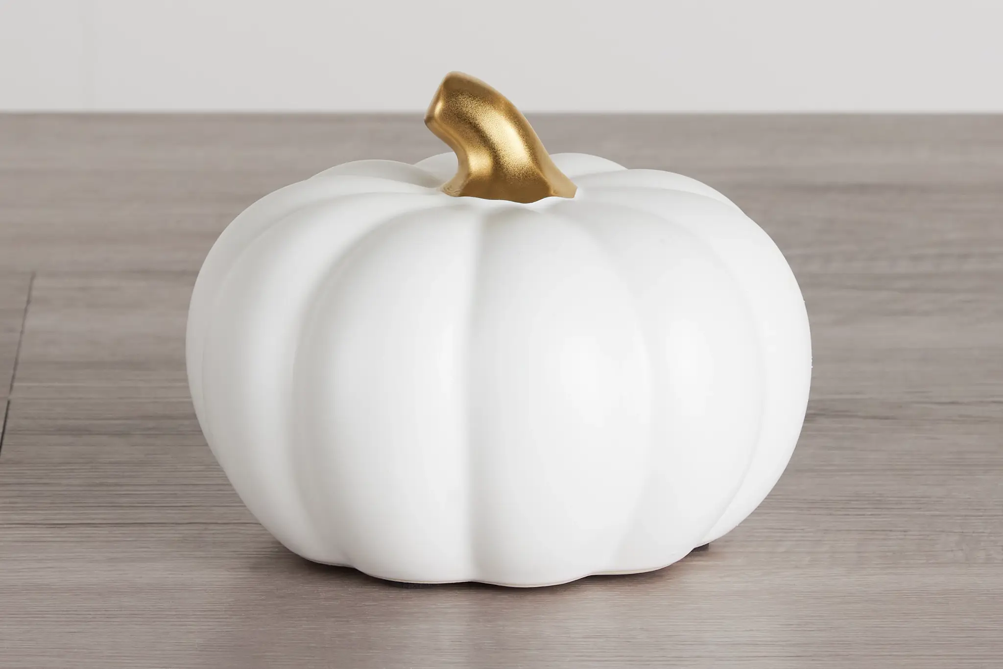 Pumpkin White Small Tabletop Accessory Pumpkin White Small Tabletop Accessory