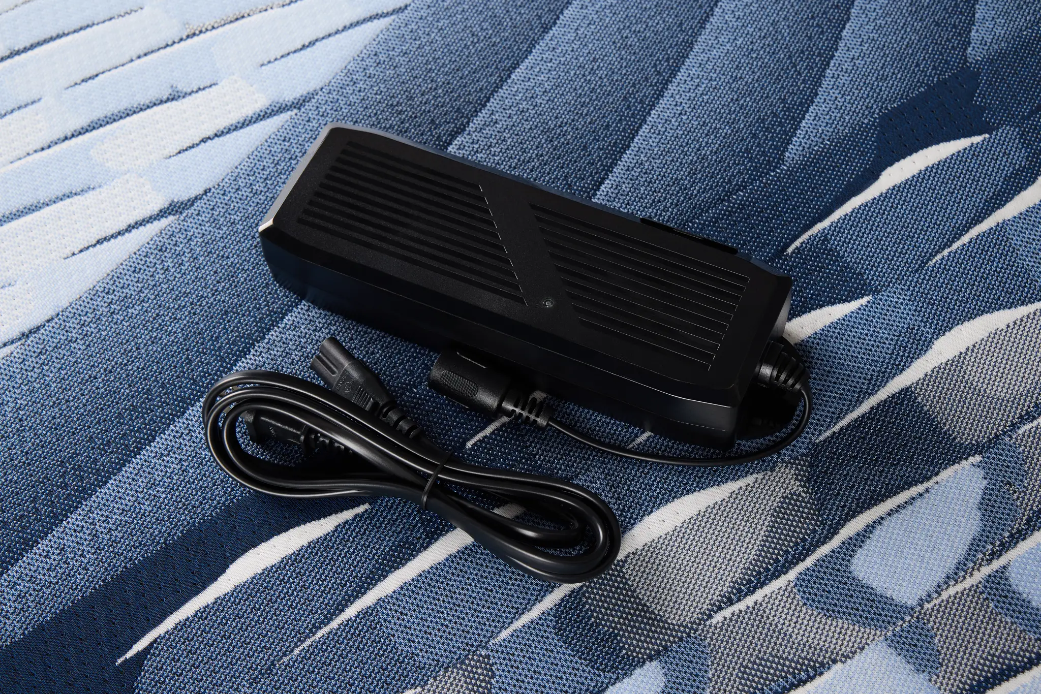 Serta Icomfort Iona Medium Deluxe Adjustable Mattress Set Serta Icomfort Iona Medium Deluxe Adjustable Mattress Set