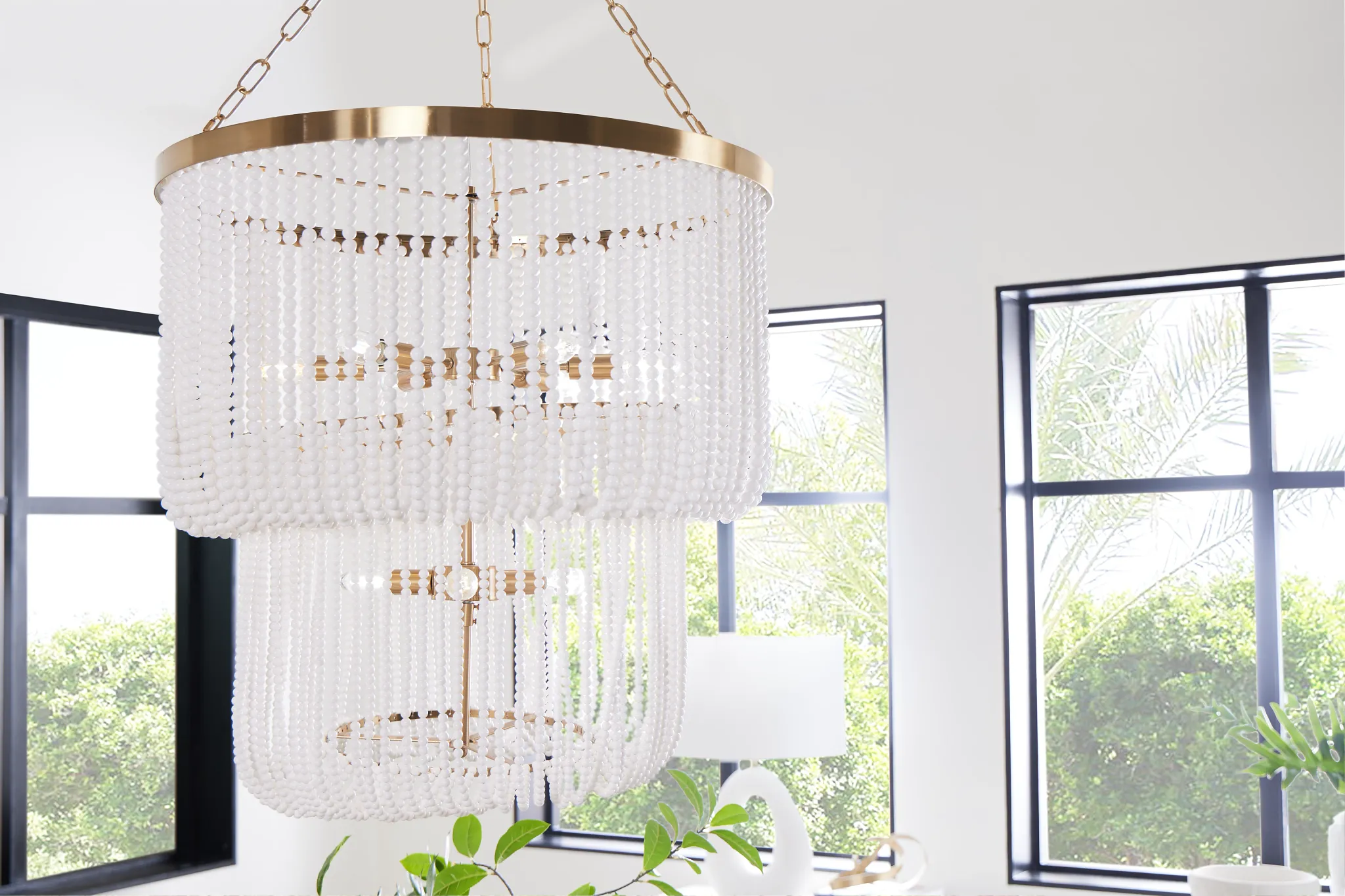 Pipa White Acrylic Chandelier