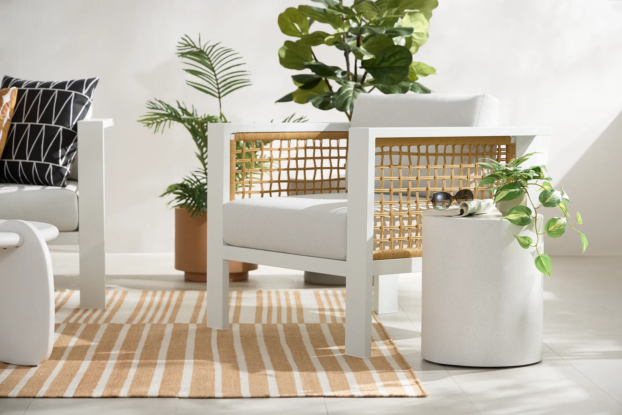 Sunrise White Chair