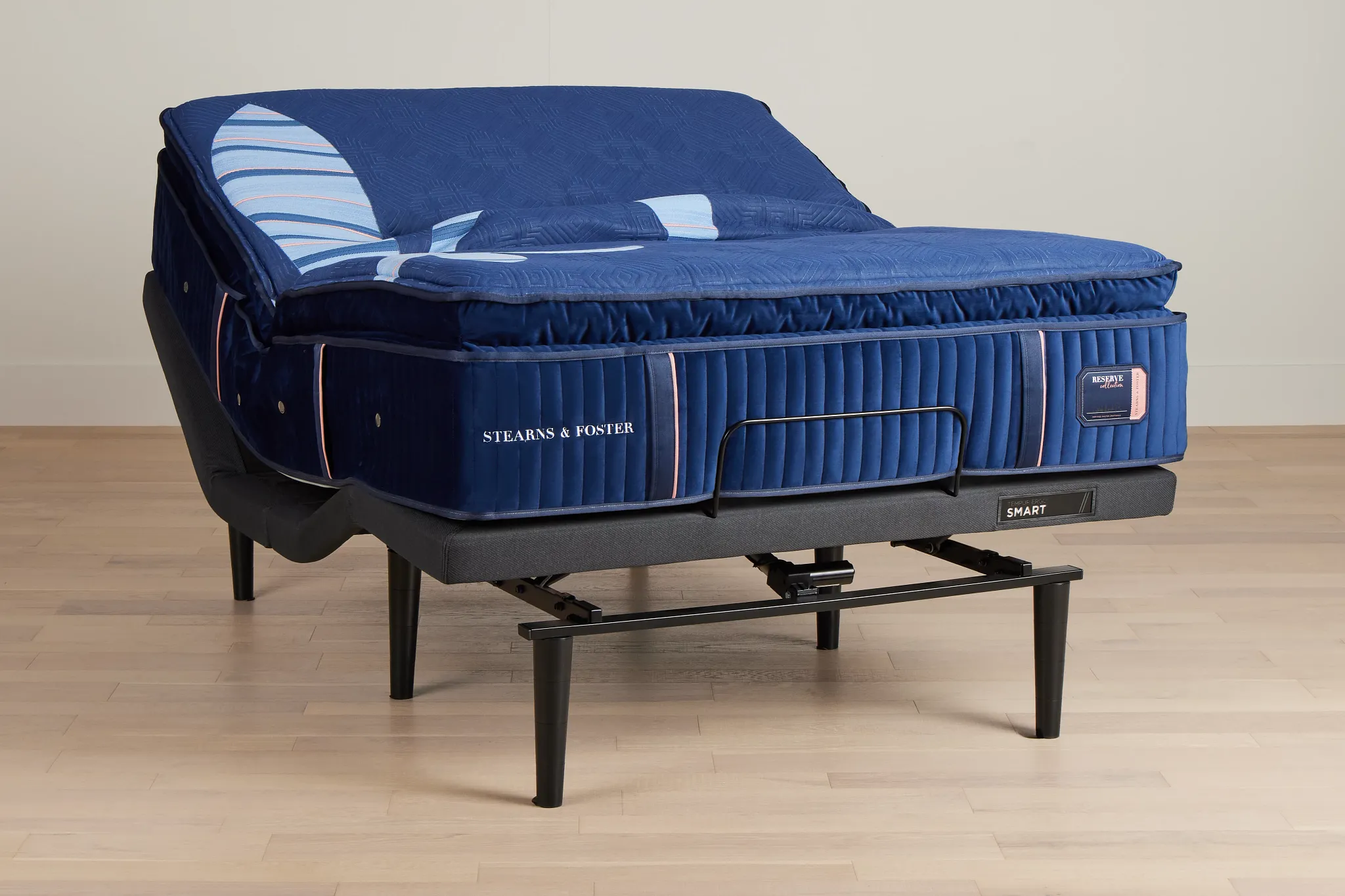 Stearns & Foster Reserve Soft Ergo Smart Adjustable Mattress Set