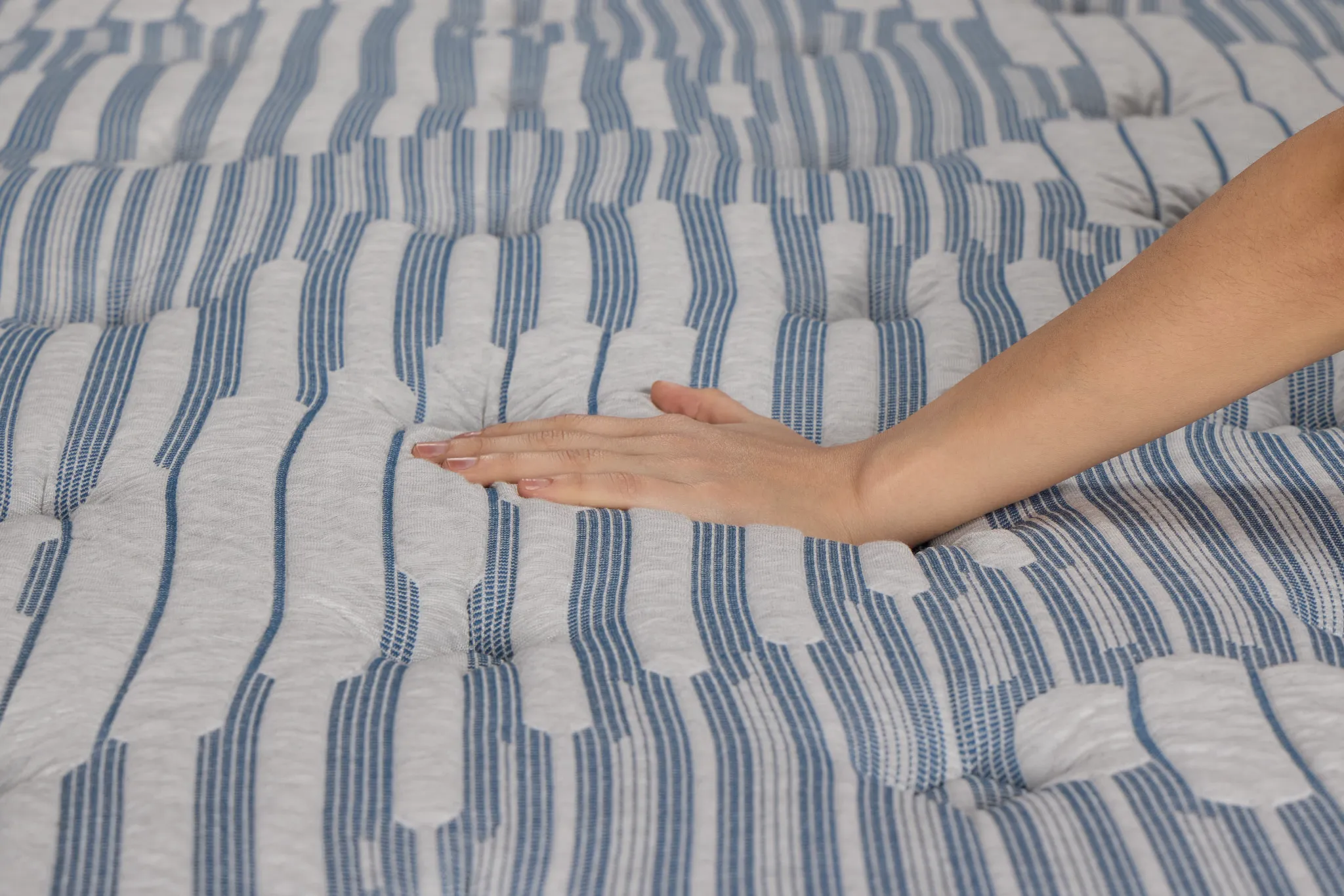 Kevin Charles By Sealy Signature 14.5" Extra Firm Tight Top Mattress