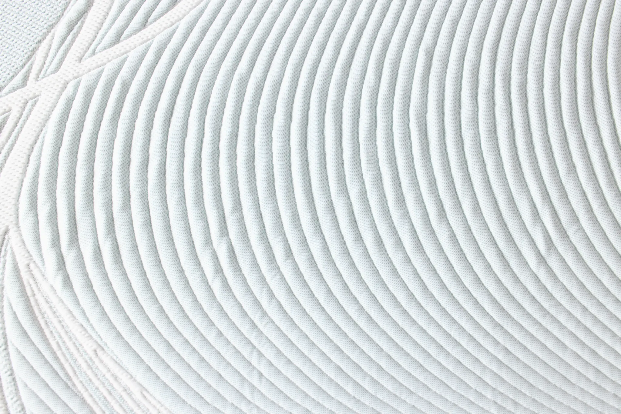 Tempur-pedic Tempur-proadapt Medium Hybrid Mattress Set