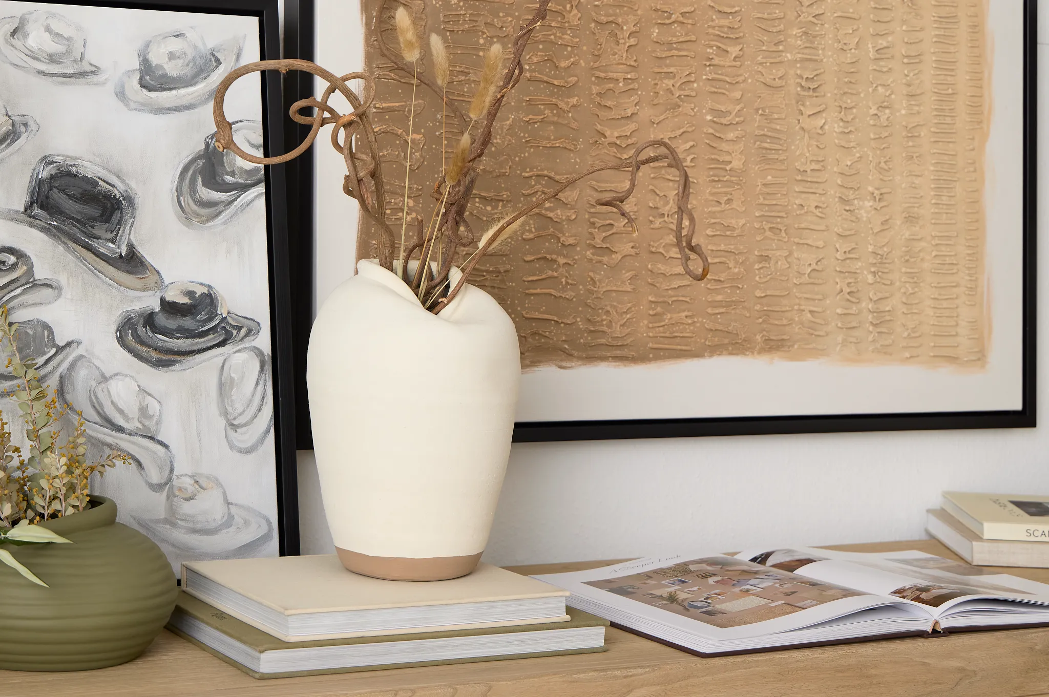 Nita Ivory Medium Vase