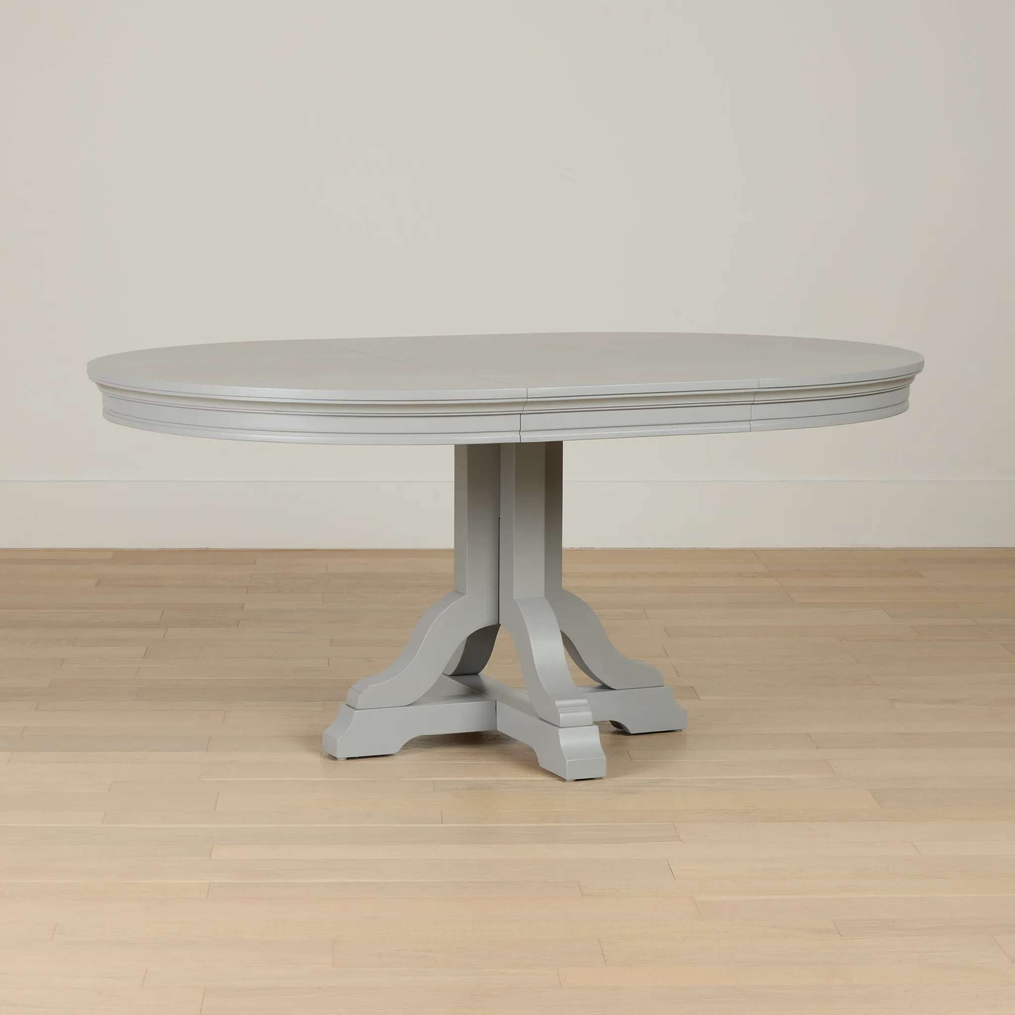 Cape Cod Gray Round Table