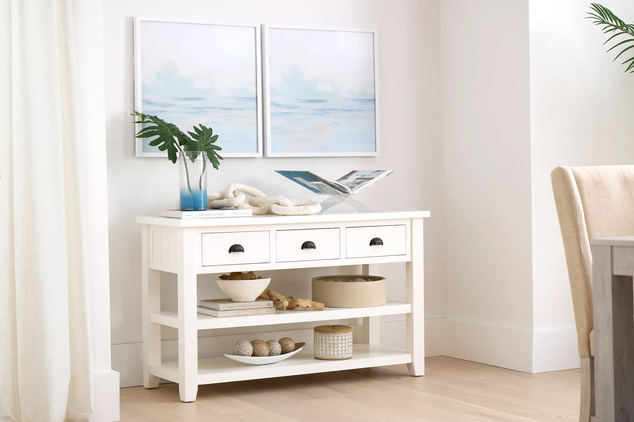 Sakira Light Gray Medium Planter