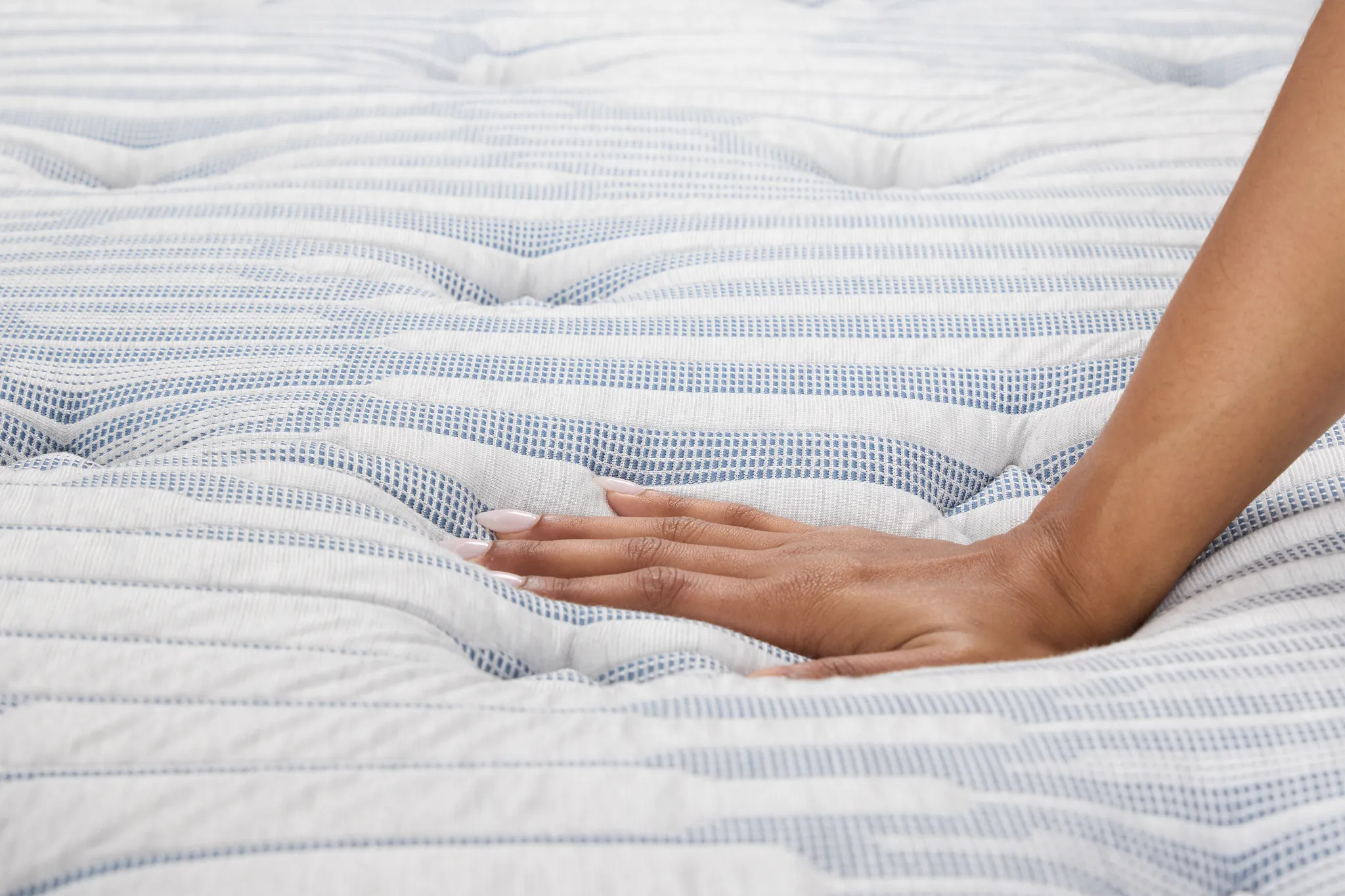 Kevin Charles By Sealy Signature 14" Plush Euro Top Mattress