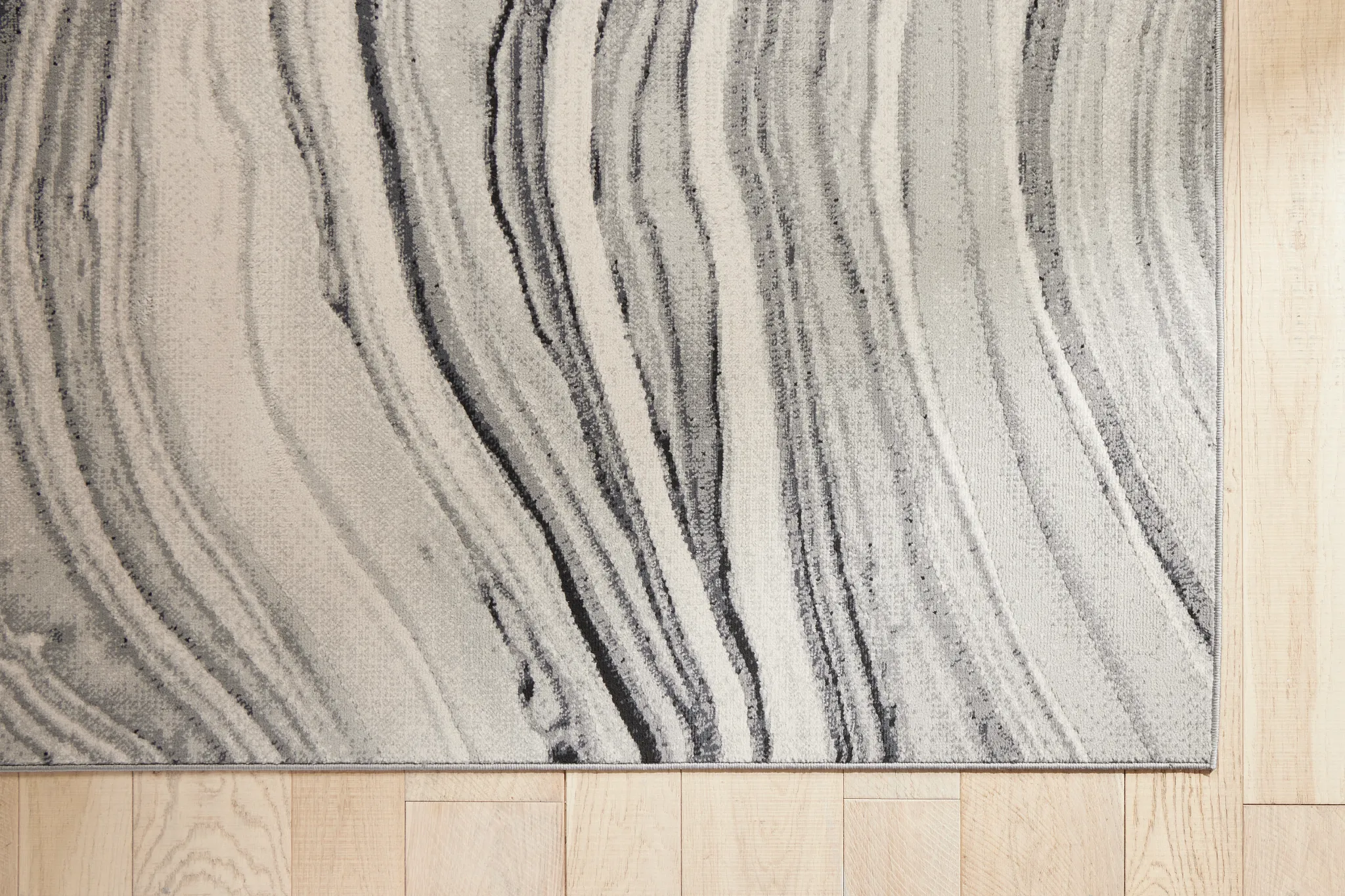 Alejandra Gray 5x7 Area Rug