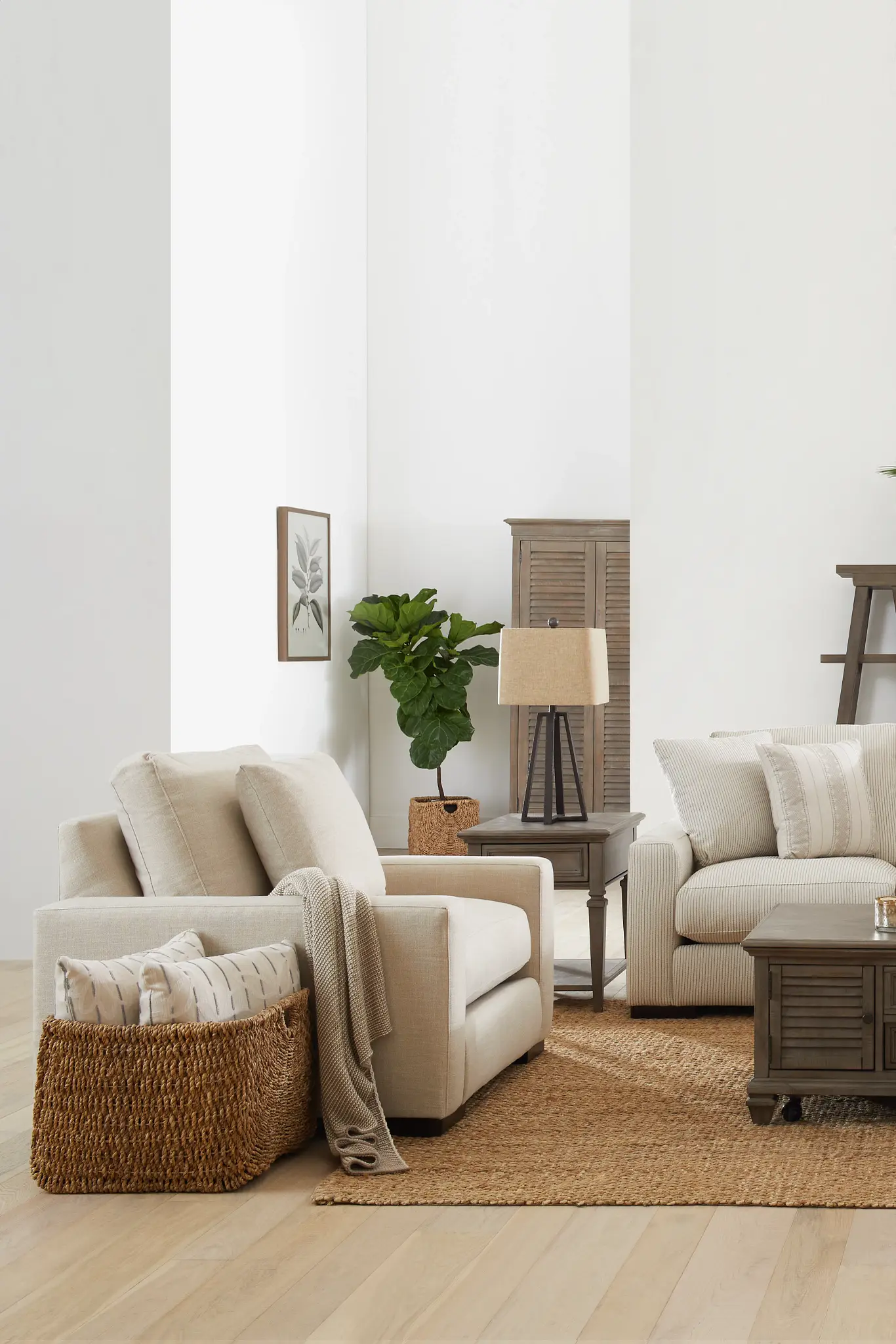 Edgewater Lucy Light Beige 96" Sofa W/ 3 Cushions Edgewater Lucy Light Beige 96" Sofa W/ 3 Cushions