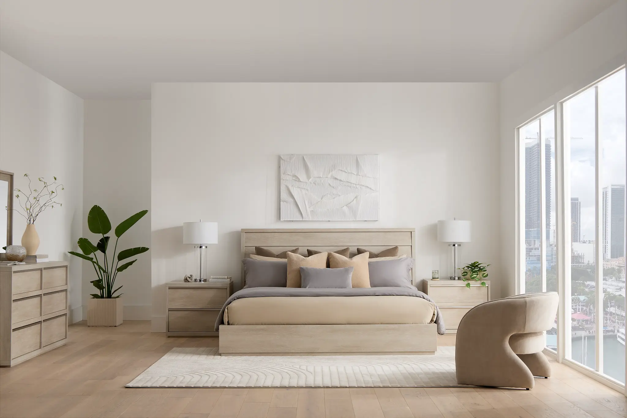 Bedroom: Storage Beds & Minimal Setup 