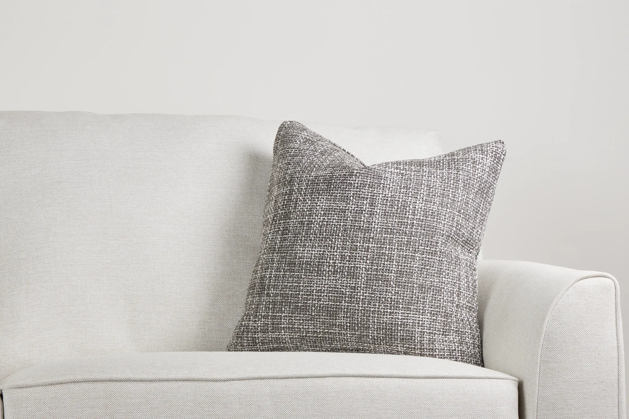 Sutt Gray 20" Accent Pillow