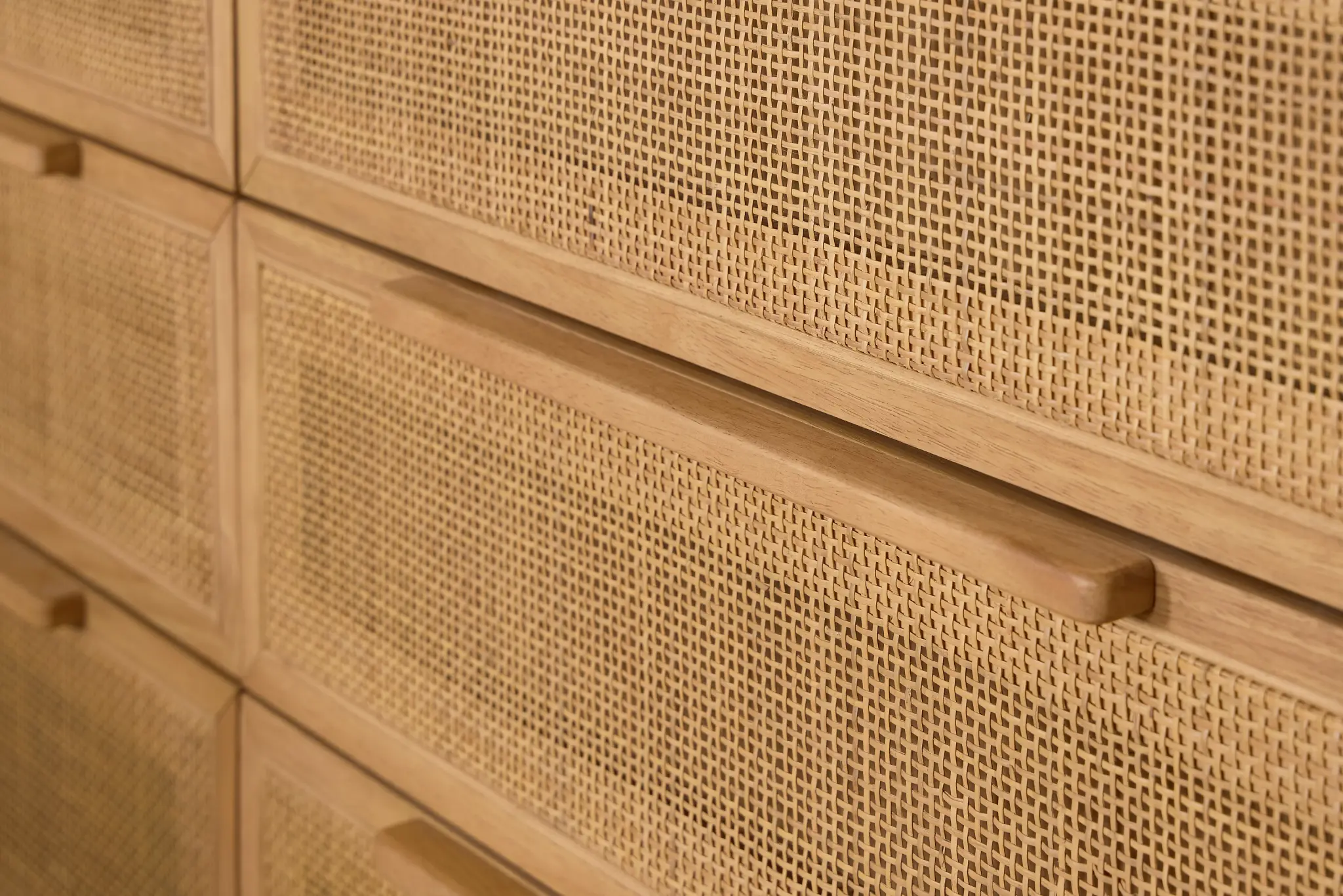 Pacific Two-tone 6-drawer Dresser Pacific Two-tone 6-drawer Dresser