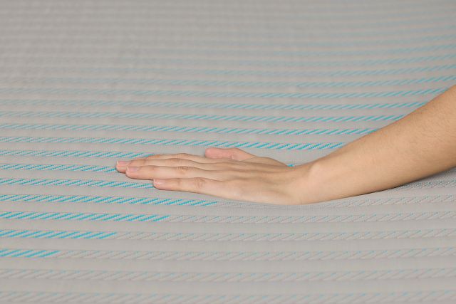 Rest & Renew Performance Pro 13.5" Medium Hybrid Mattress