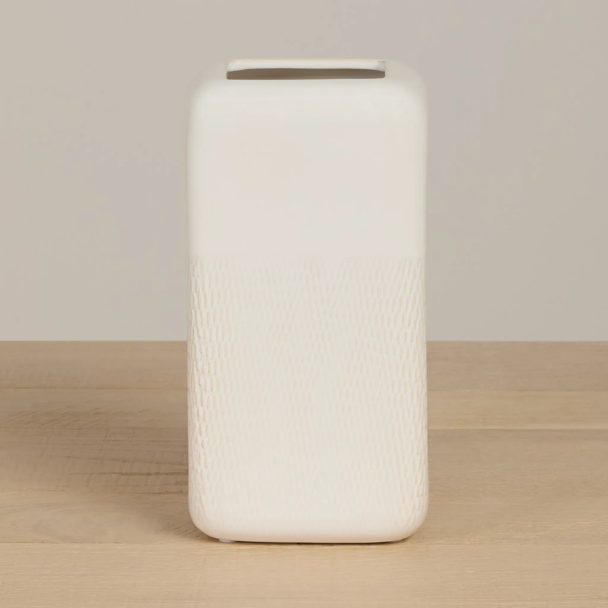 Rowi Ivory Medium Vase