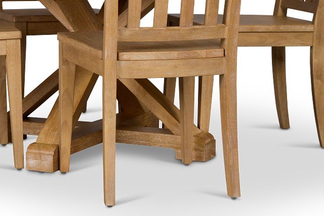 Nantucket Two-tone White Round Table & 4 Light Tone Chairs
