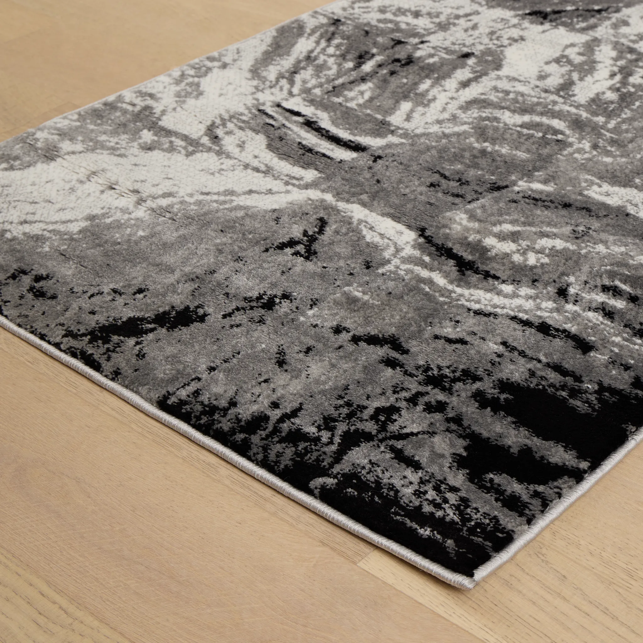 Infinity Black 2x7 Runner