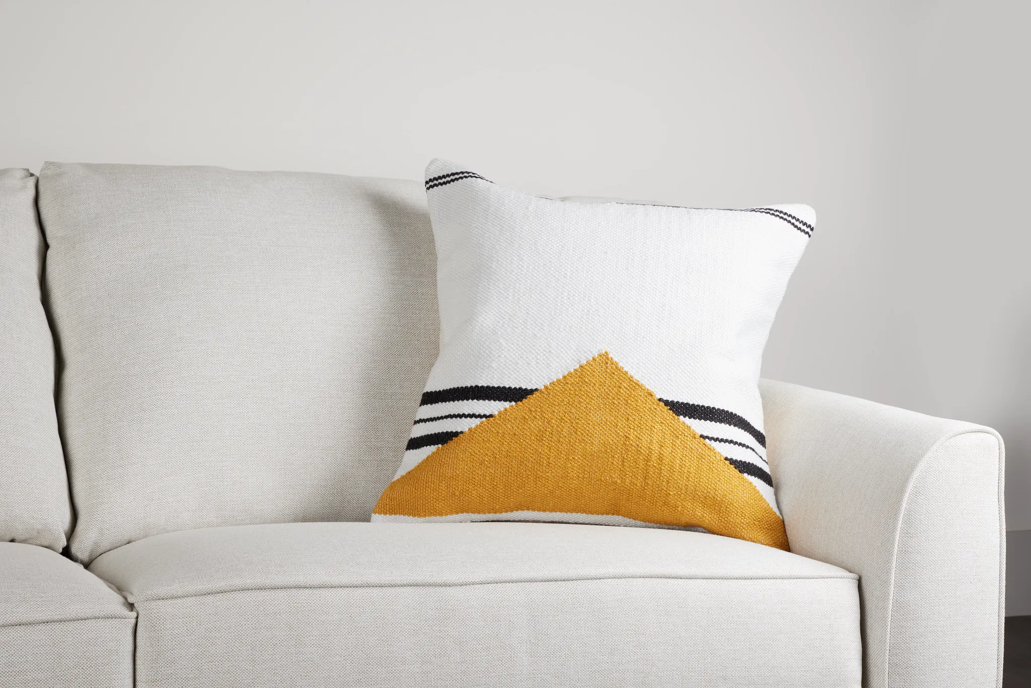 Juelz Ivory 22" Accent Pillow