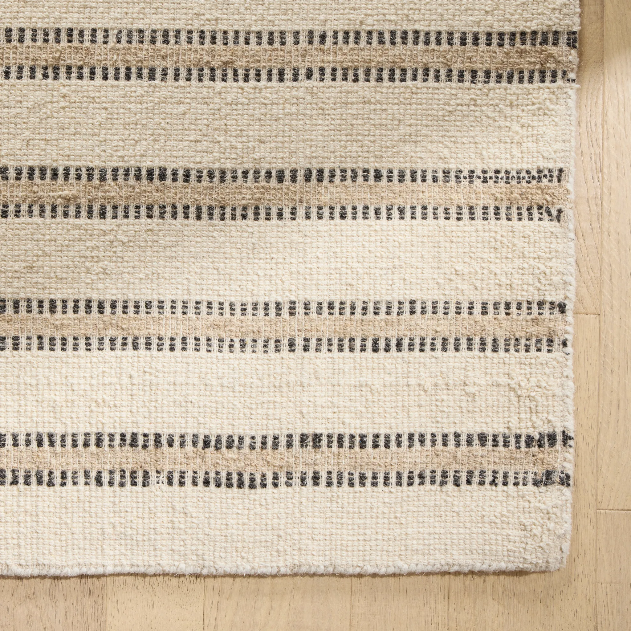 Balardi Ivory 5x8 Area Rug