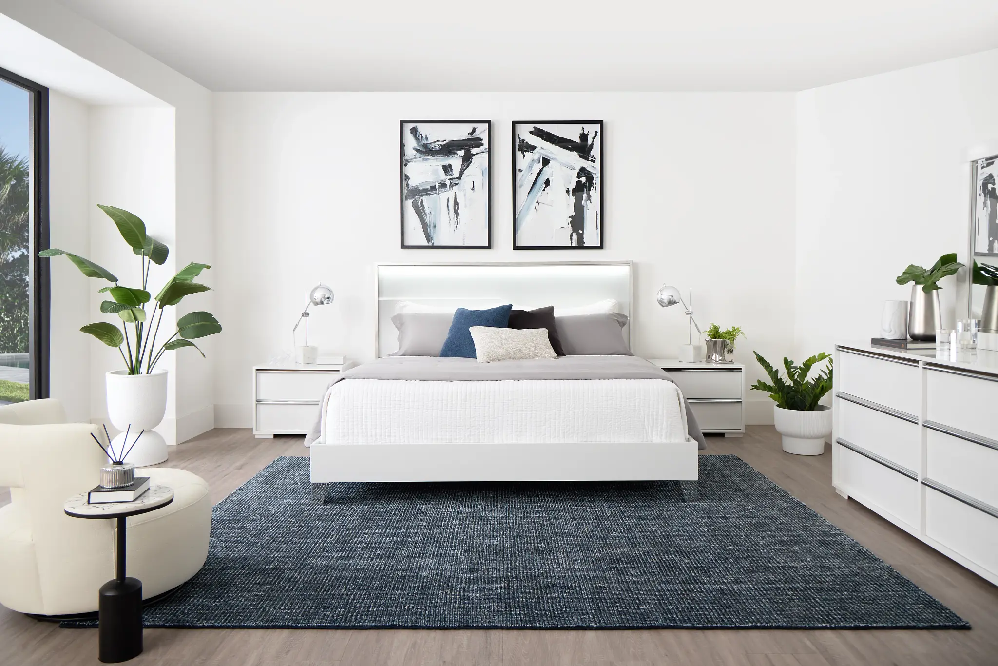 Doral White Panel Bed With Lights Doral White Panel Bed With Lights