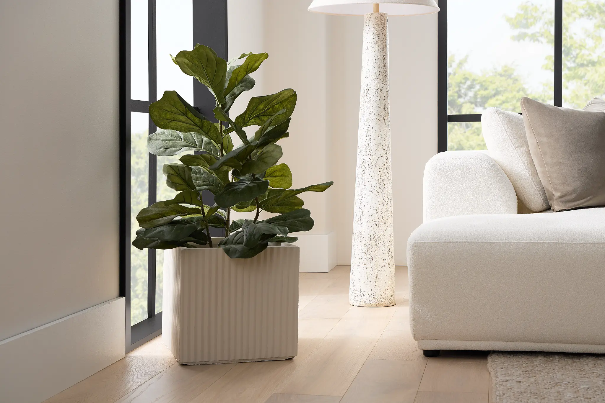 Rosian Light Beige Medium Planter Rosian Light Beige Medium Planter