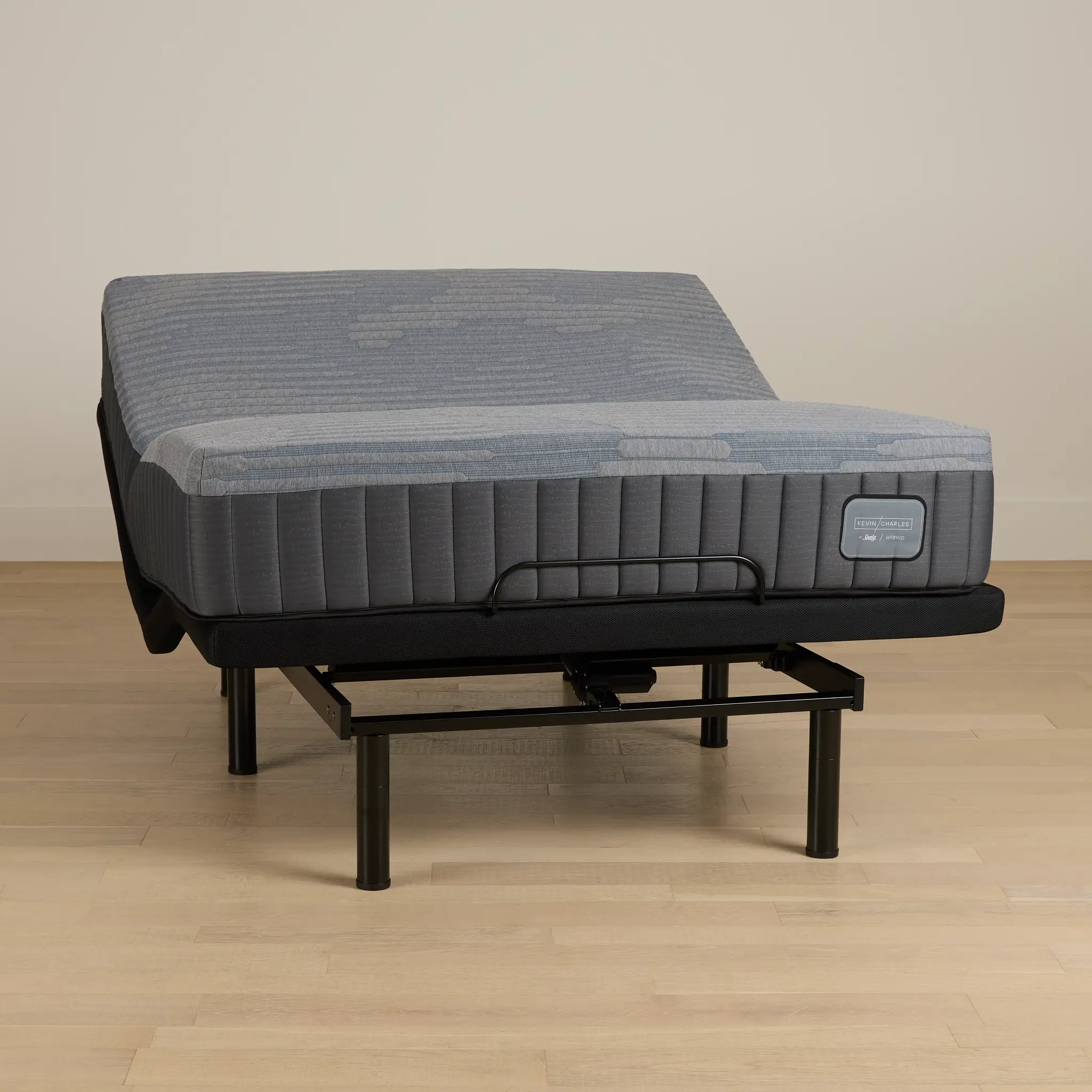 Kevin Charles By Sealy Hybrid Medium Deluxe Adjustable Mattress Set Kevin Charles By Sealy Hybrid Medium Deluxe Adjustable Mattress Set