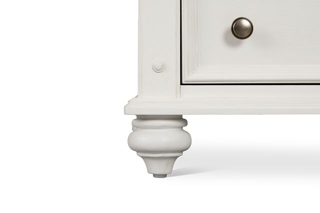 Savannah Ivory 3-drawer Nightstand