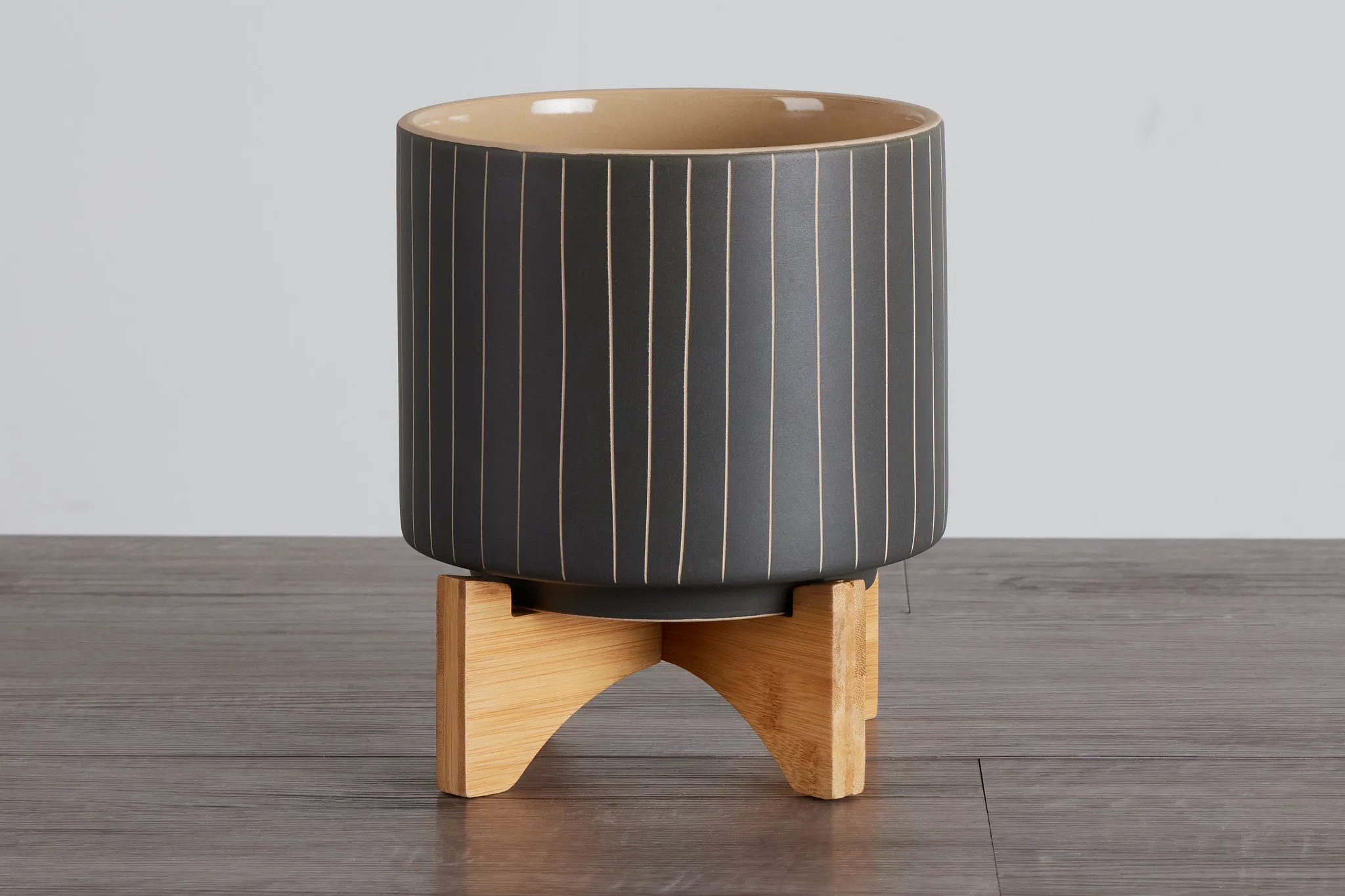 Amias Gray Small Planter