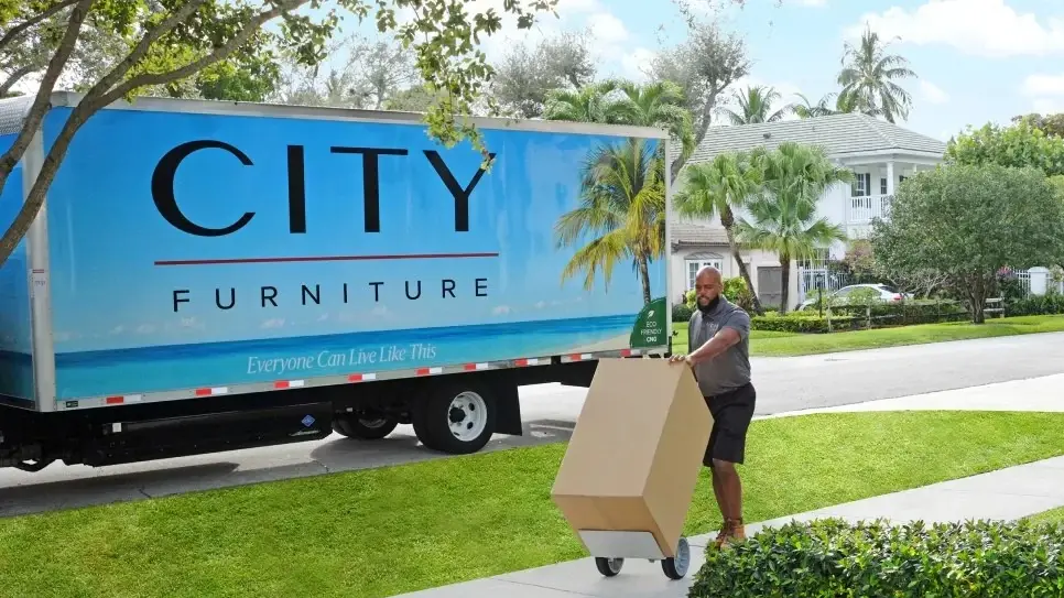 ShippingandDelivery_Moving_XLG.jpg ShippingandDelivery_Moving_XLG.jpg