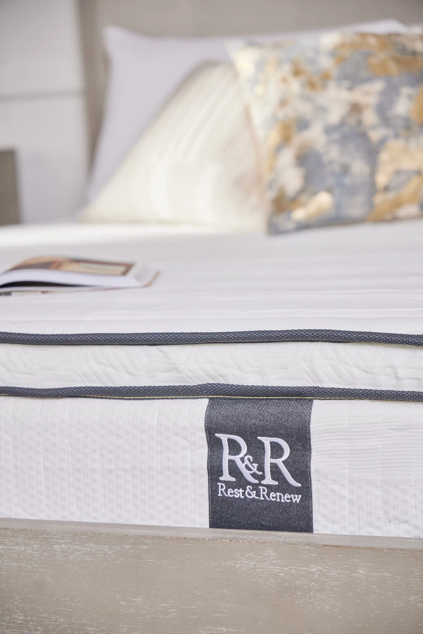 Rest & Renew By Zinus 10" Hybrid Memory Foam & Innerspring Mattress