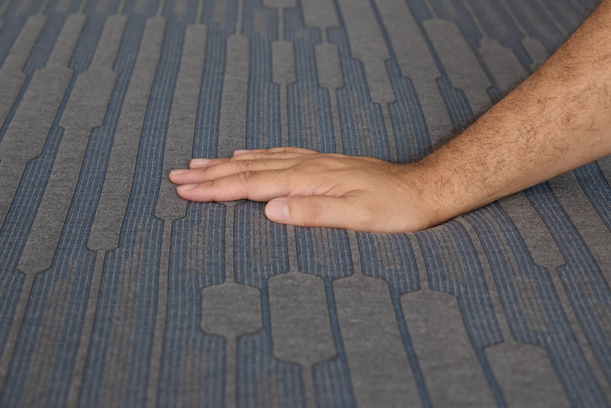 Kevin Charles By Sealy Hybrid 12.25" Plush Mattress