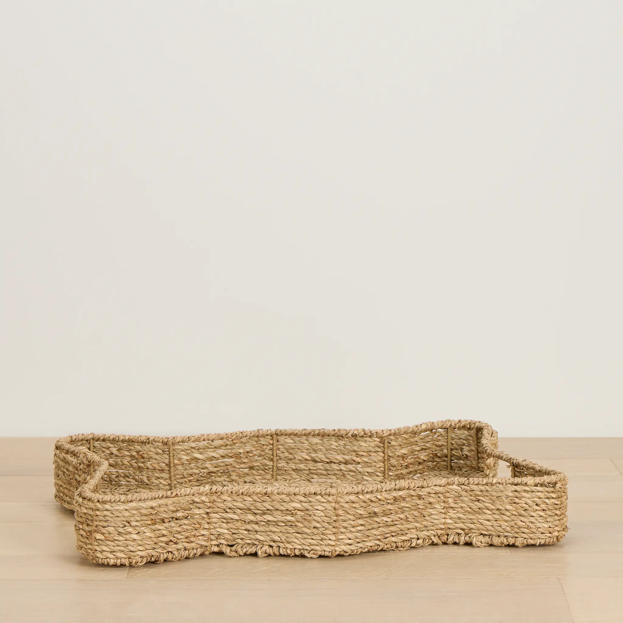 Kimia Dark Brown Medium Tray Kimia Dark Brown Medium Tray