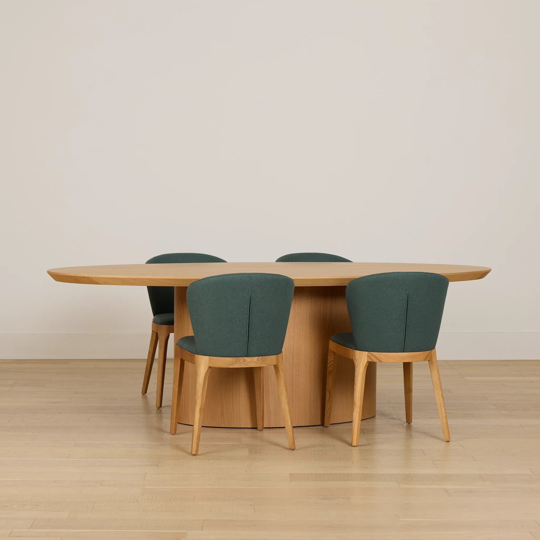 Nomad Light Tone 94" Oval Table & 4 Dark Green Chairs W/ Light Tone Leg