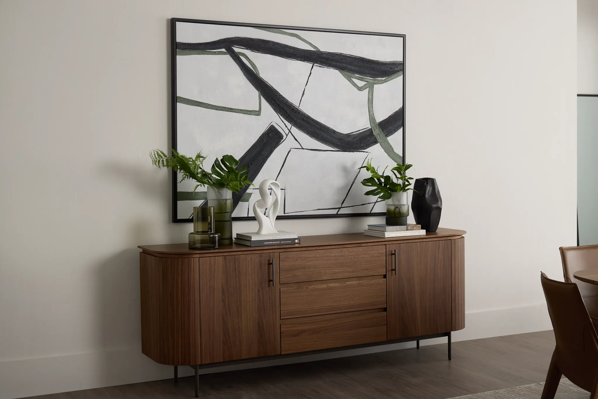 Nomad Mid Tone Round Buffet