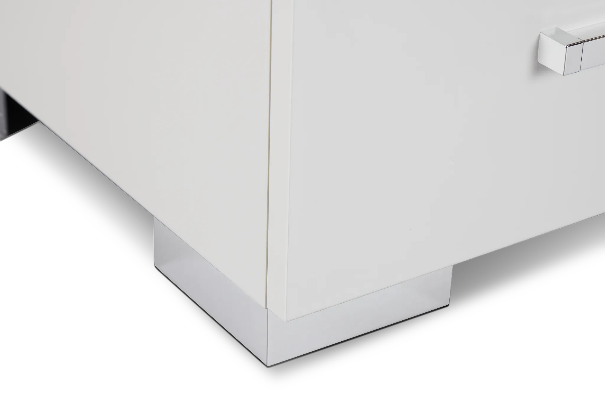 Verona White Drawer Chest